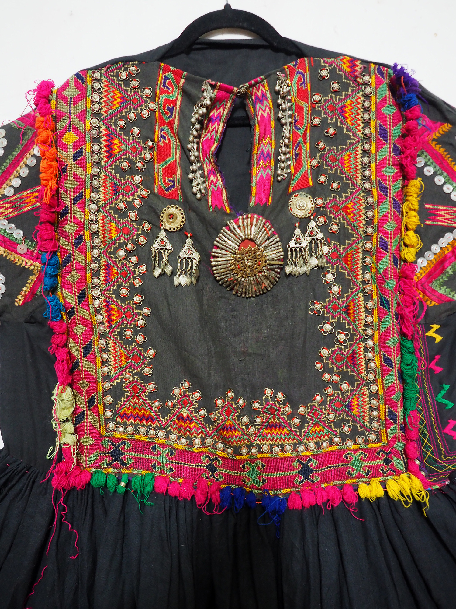 antique original Pakistan Afghanistan nuristan kohistan swat Woman embroidered Dress jumlo No:21/7