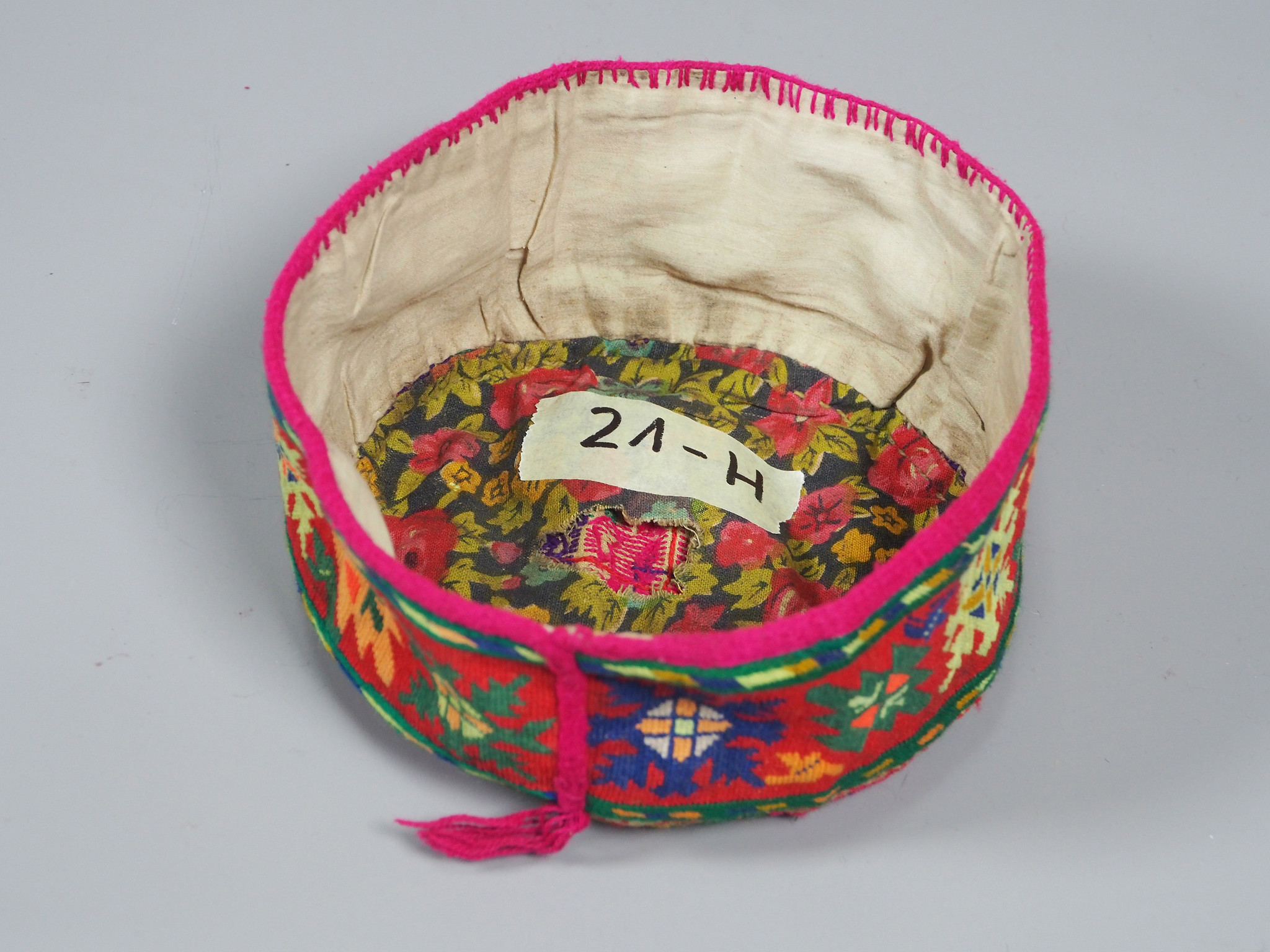 hand embroidered Women’s Caps and Ceremonial Headdress from Gilgit-Baltistan No:21/H