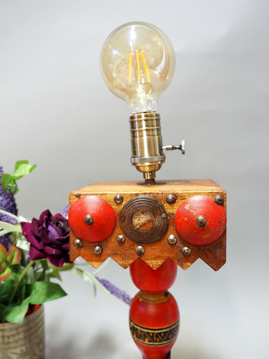 Antique handpainted stunning Vintage Lacquerware wooden Table Lamp with Vintage light fitting from Afghanistan / Pakistan No:21/5