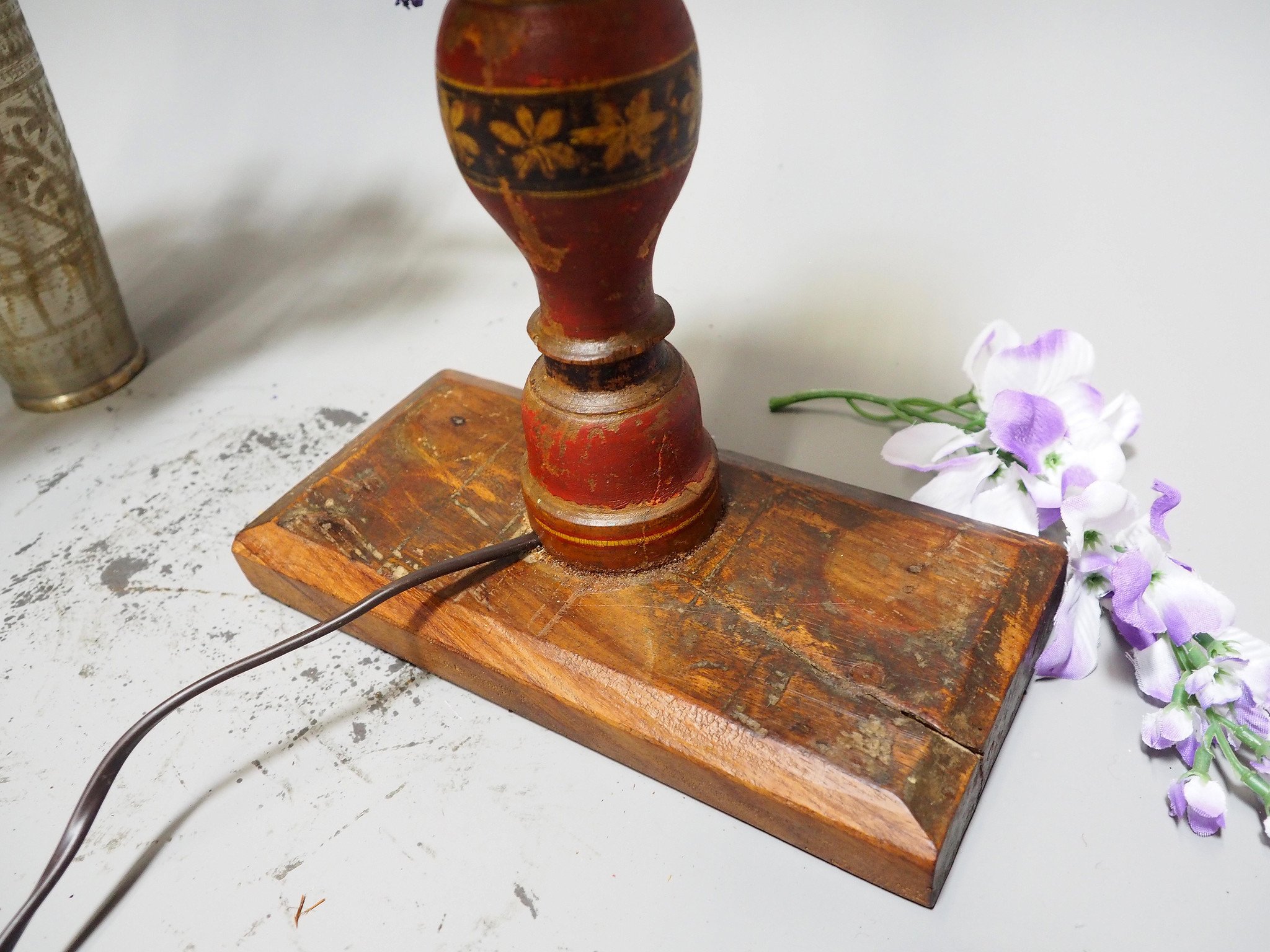 Antique handpainted stunning Vintage Lacquerware wooden Table Lamp with Vintage light fitting from Afghanistan / Pakistan No:21/2