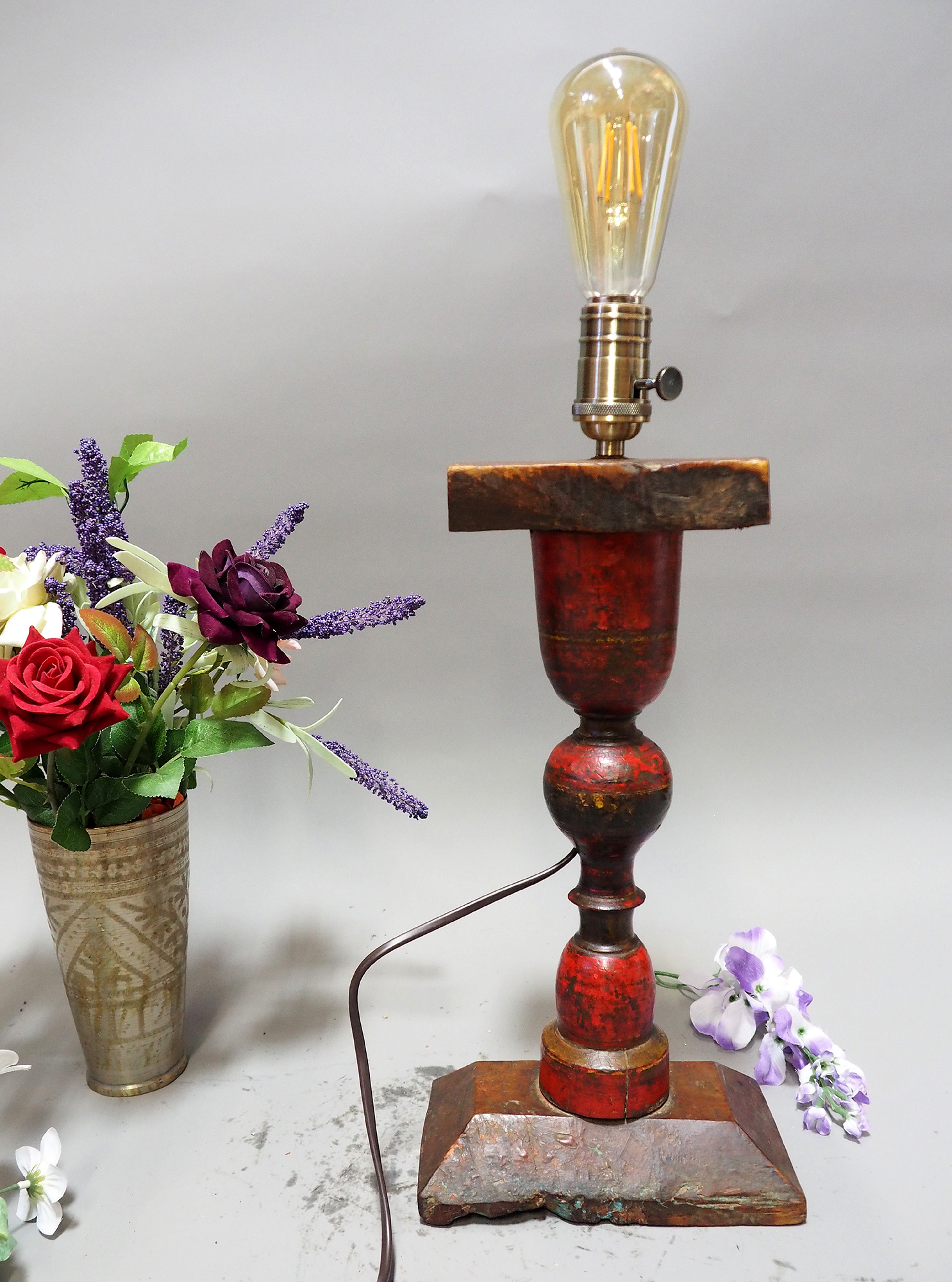 Antique handpainted stunning Vintage Lacquerware wooden Table Lamp with Vintage light fitting from Afghanistan / Pakistan No:21/8