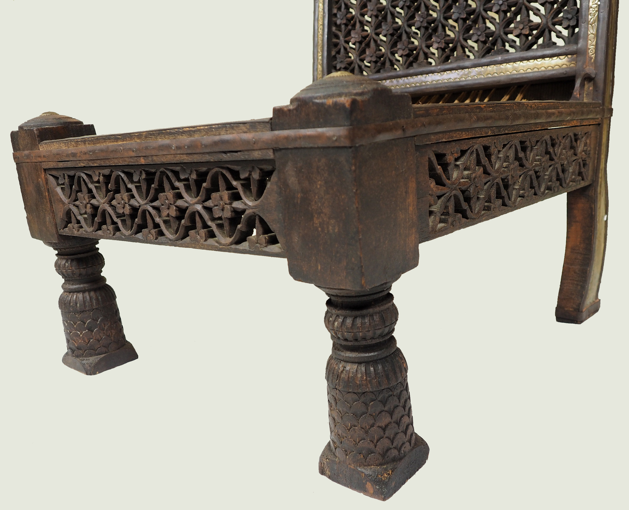 Antiker indischer Pida Stuhl