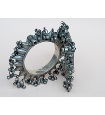 Ein Paar außergewöhnliche antike Silber armreifen armbänder aus Sindh, Pakistan oder Gujarat Indien Glöckchen verziert Nr:WL