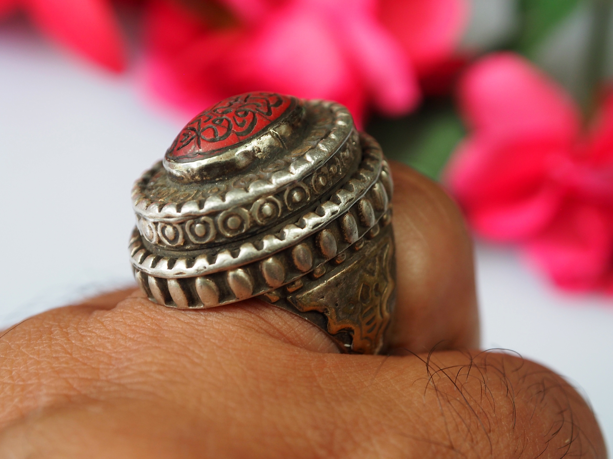 Turkmen islamic Ring   Corals seal stone No:481