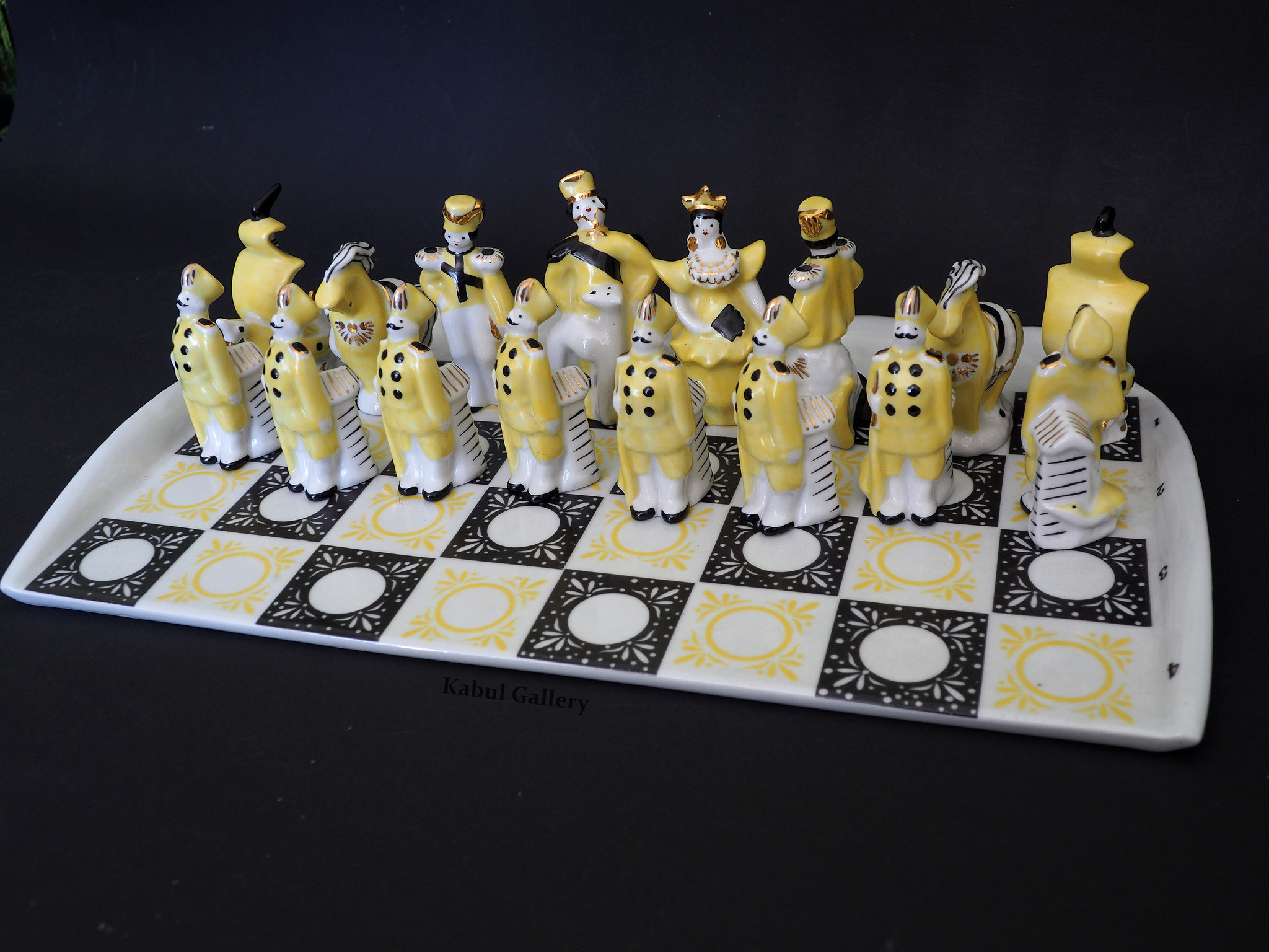 Rare Vintage Gardner Verbilki Russian Porcelain Chess Set  ( Gold)