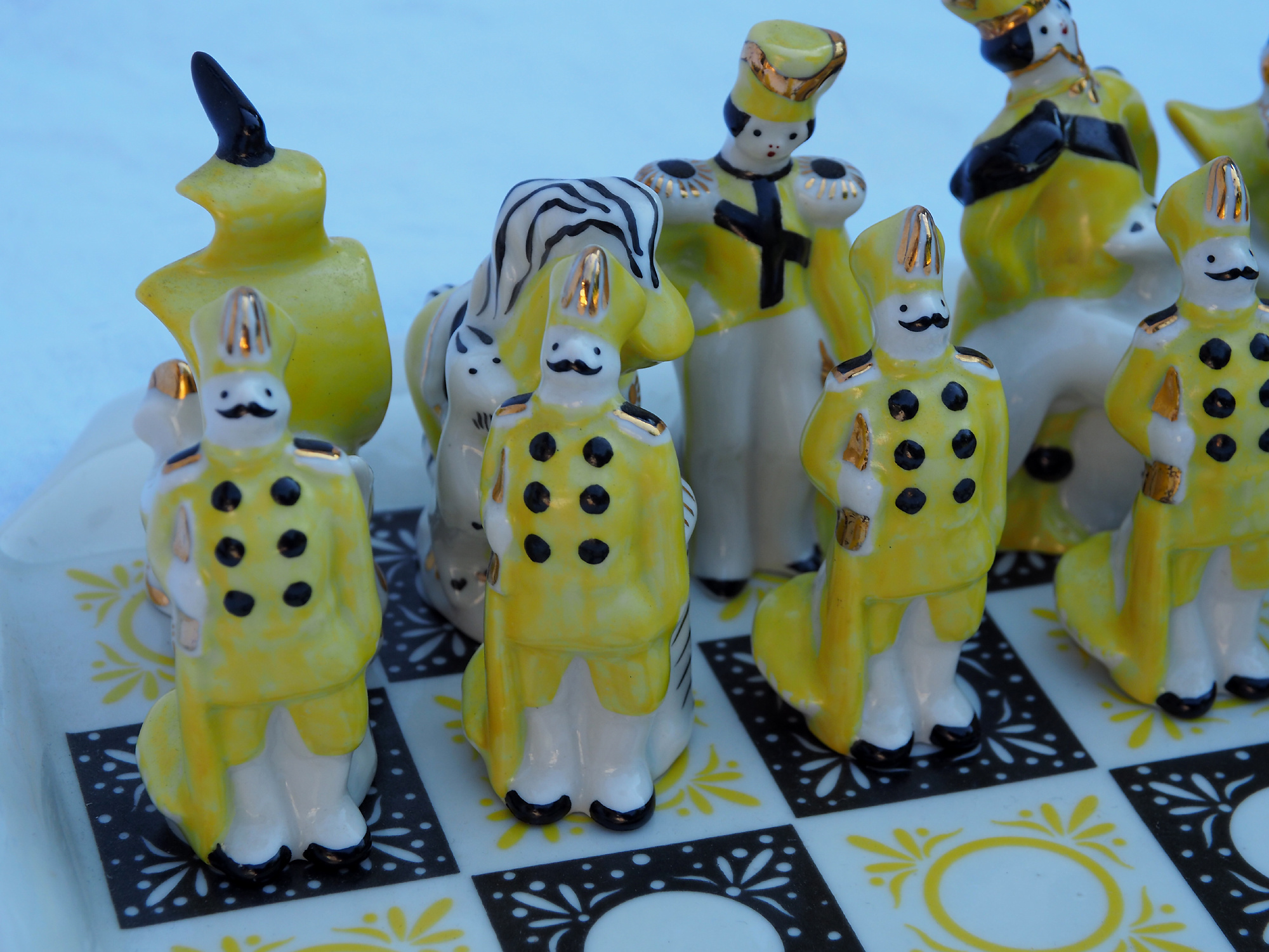 Rare Vintage Gardner Verbilki Russian Porcelain Chess Set  ( Gold)