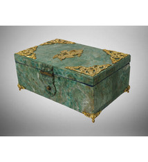 Hand Crafted  olive green serpentine Gemstone shahmaqsud box Candy Dish With Lid and Brass decoration from Afghanistan. 21/A