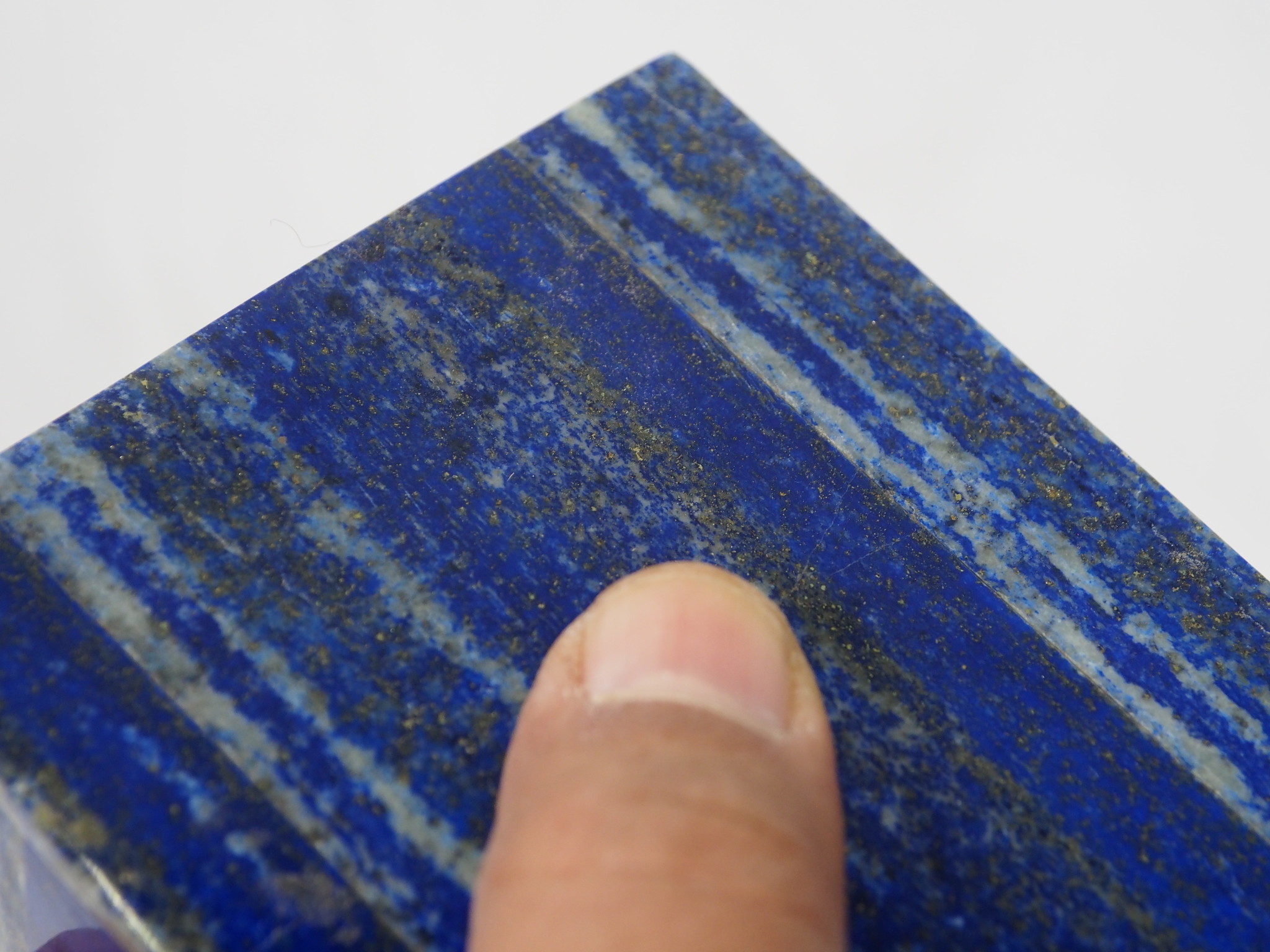Hand Crafted stunning genuine Afghan Lapis Lazuli Gemstone  Box   from Afghanistan No:     21/G