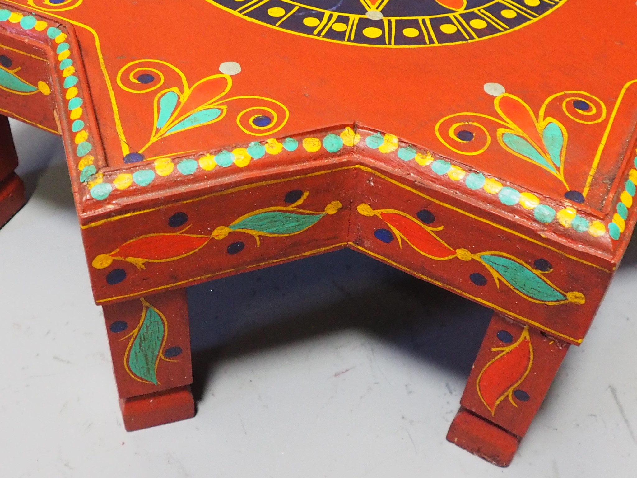55 cm ∅   orient  hand painted   Sat Coffee Table   from Afghanistan No:B