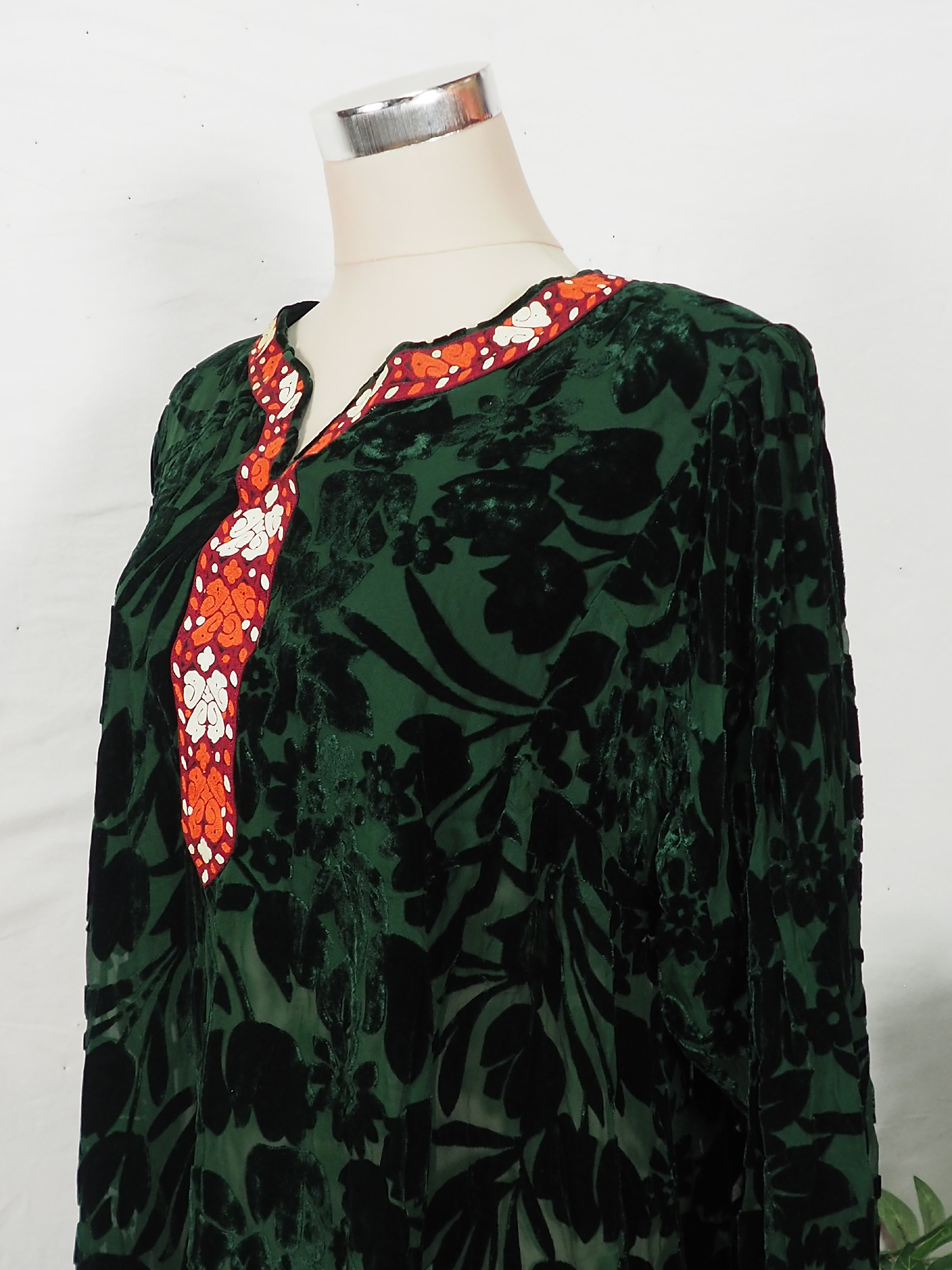 vintage tajikistan dress velvet Green