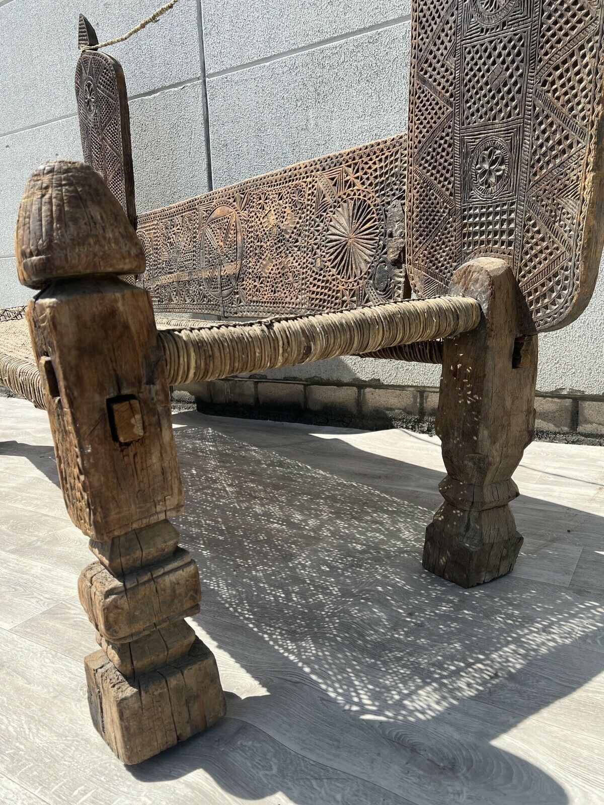 antike orient Nuristan Holz Bett Stuhl sofa aus Nuristan Afghanistan / Pakistan Swat-valley
