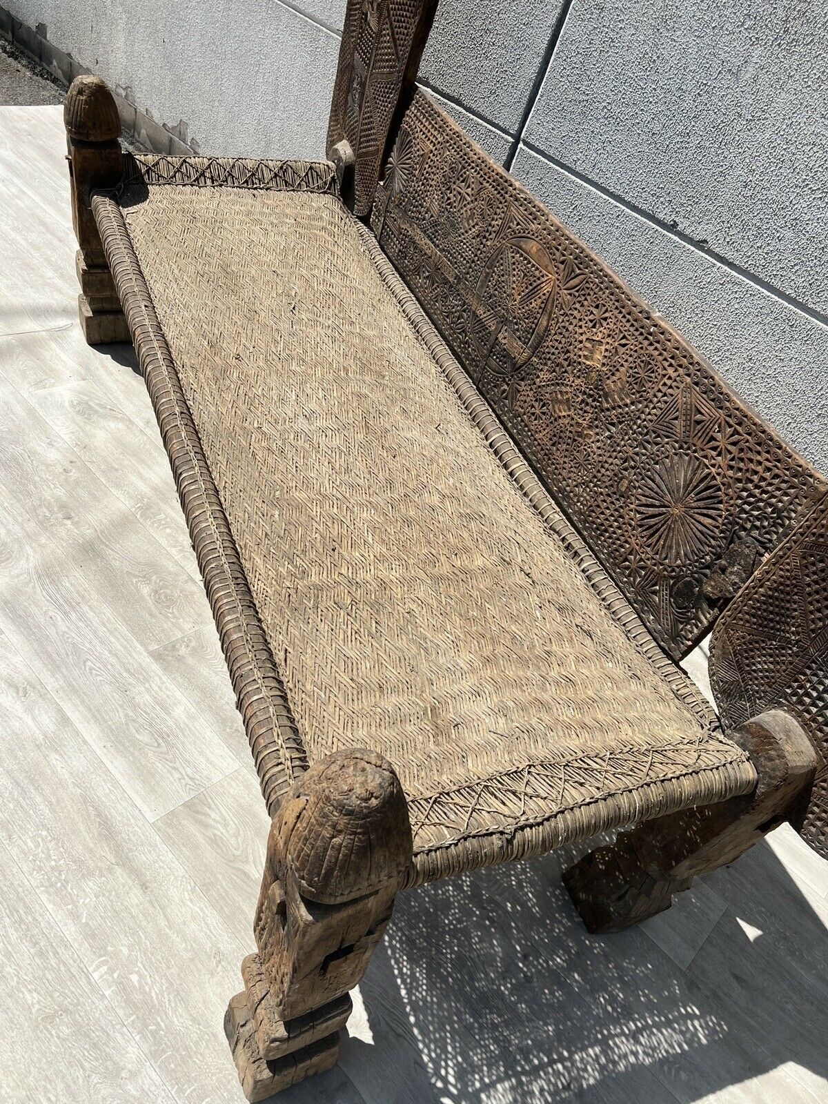 antike orient Nuristan Holz Bett Stuhl sofa aus Nuristan Afghanistan / Pakistan Swat-valley