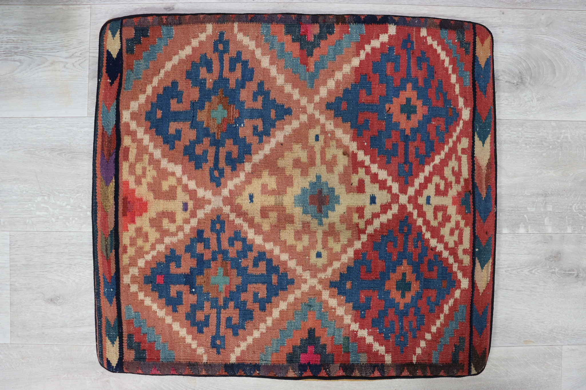 70x62  cm  Afghan Kelim  Kissen  Nr:KS-tatar