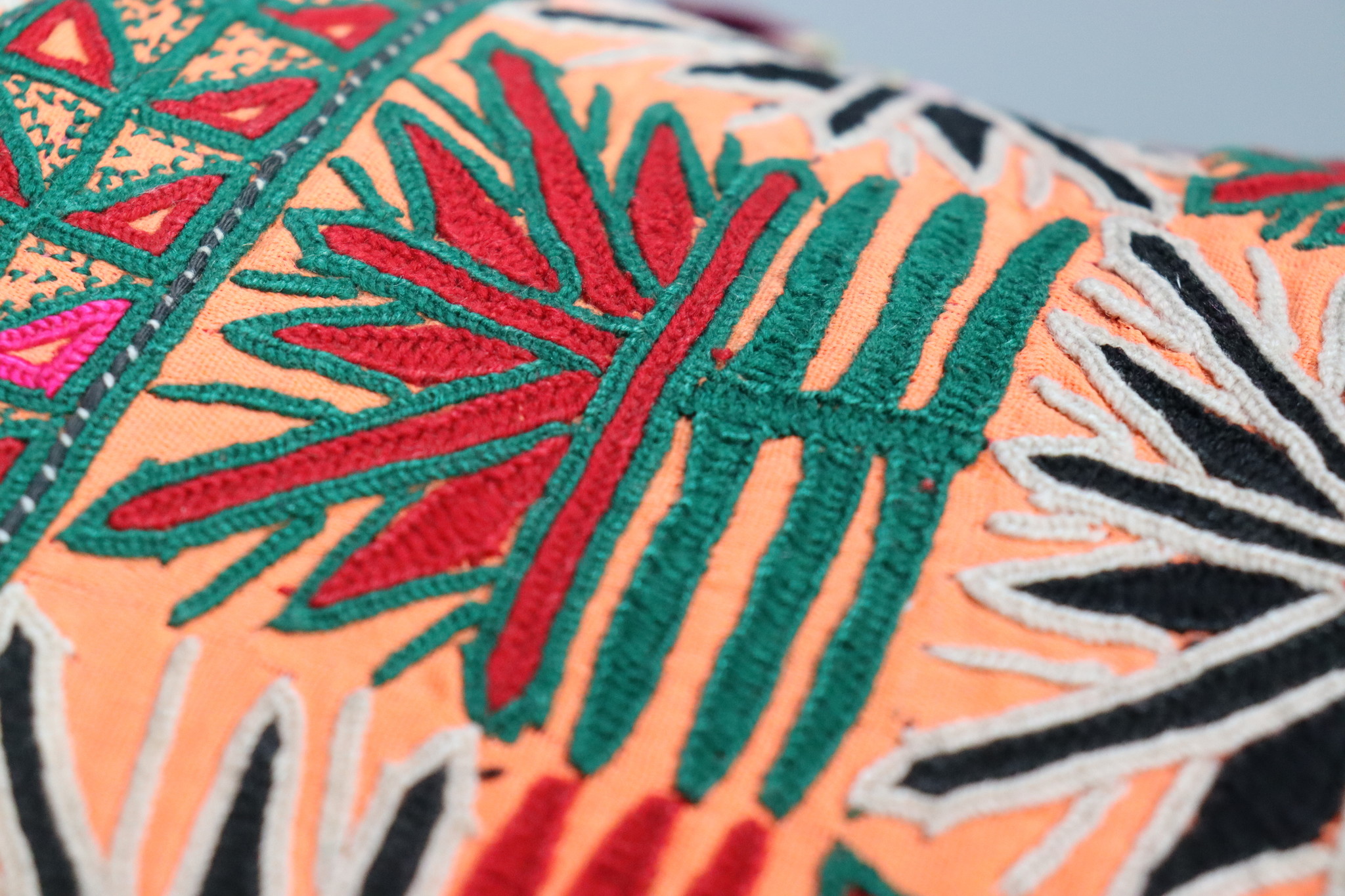 58x38 cm antik nomaden sitzkissen Bohemian bodenkissen suzani Kissen Sindh Pakistan  Nr-6