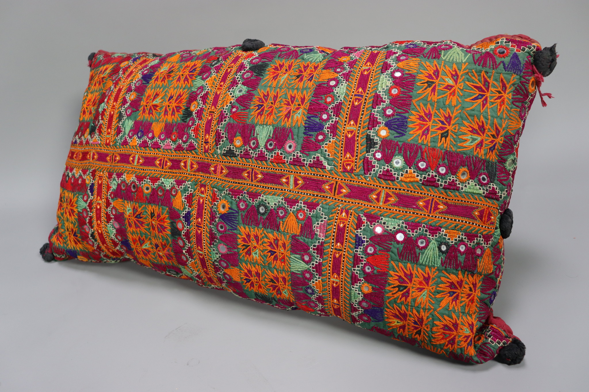 70x37 cmantique nomadic susani cushions cushion pillow   sindh pakistan No:4