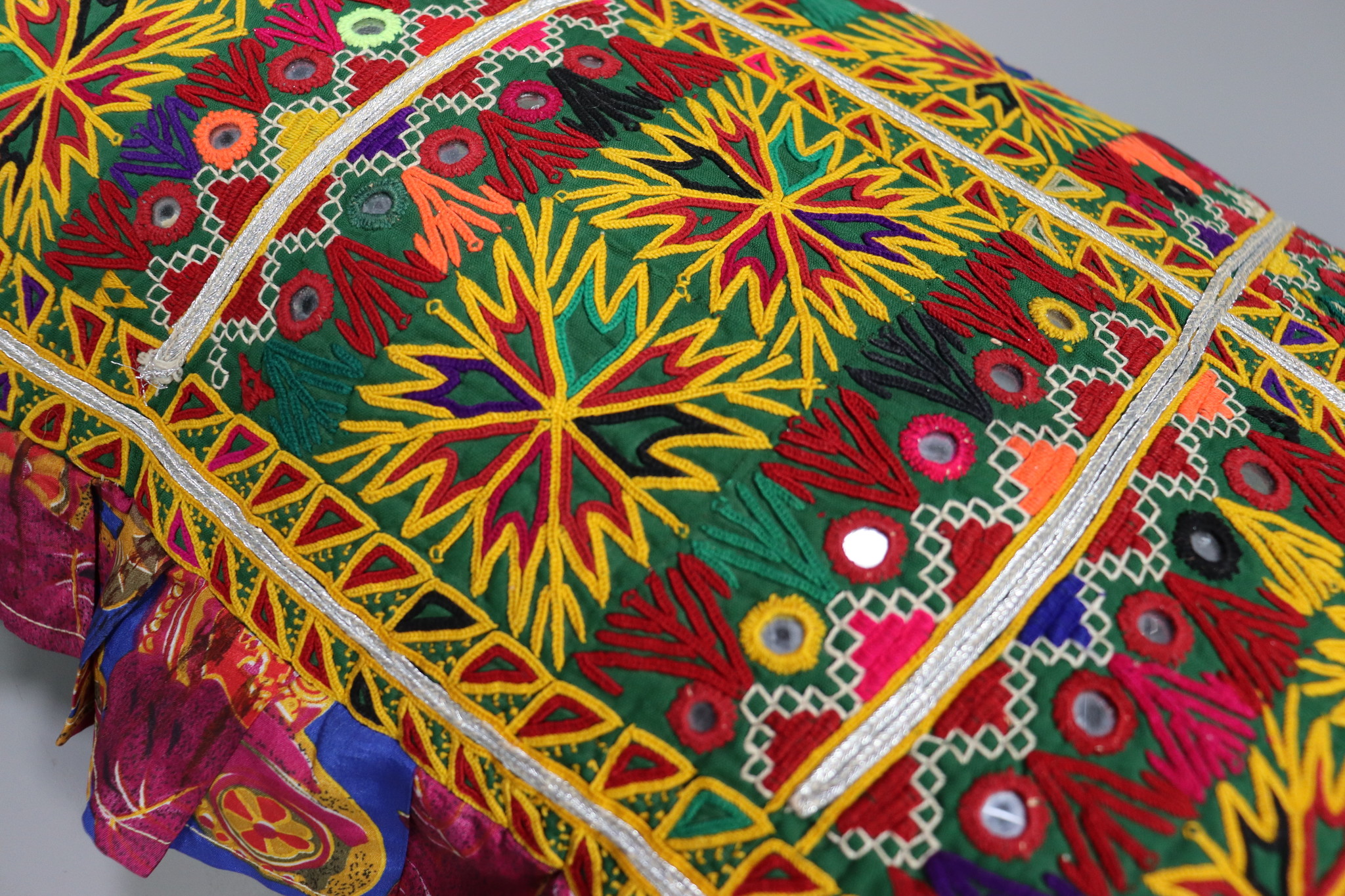 63x36 cm antik nomaden sitzkissen bodenkissen suzani Kissen Sindh Pakistan Nr-2