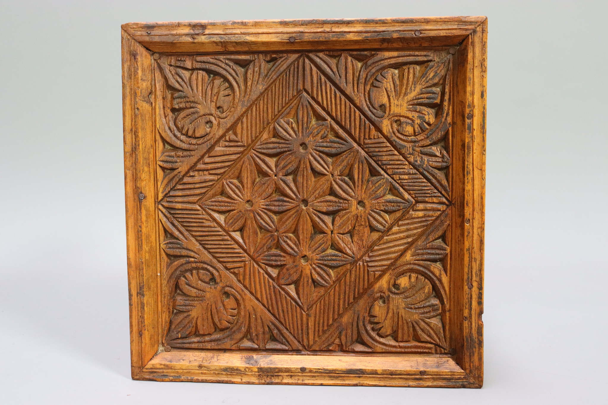 30x30 cm Antique  wooden Unique table  from Afghanistan Nuristan 22G