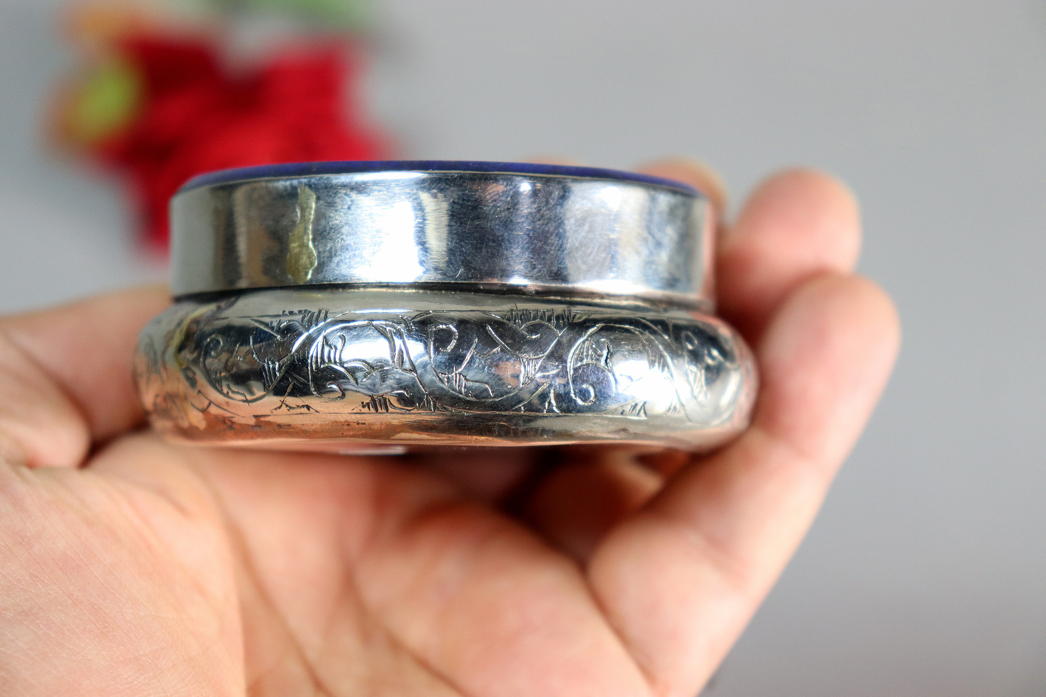 vintage Hand Crafted stunning Afghan Pillbox Box brass Lapis lazuli Gemstone decorated from Afghanistan No:IT51-60