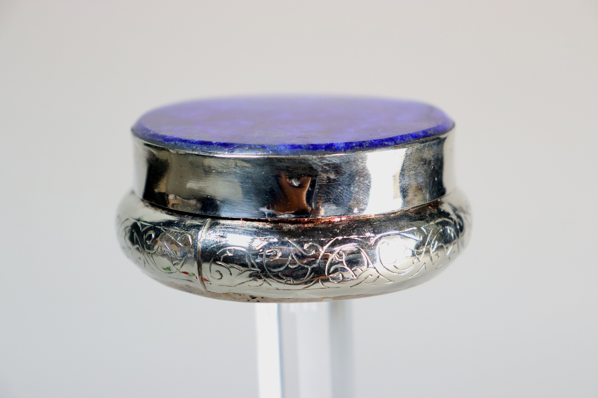 vintage Hand Crafted stunning Afghan Pillbox Box brass Lapis lazuli Gemstone decorated from Afghanistan No:IT51-60