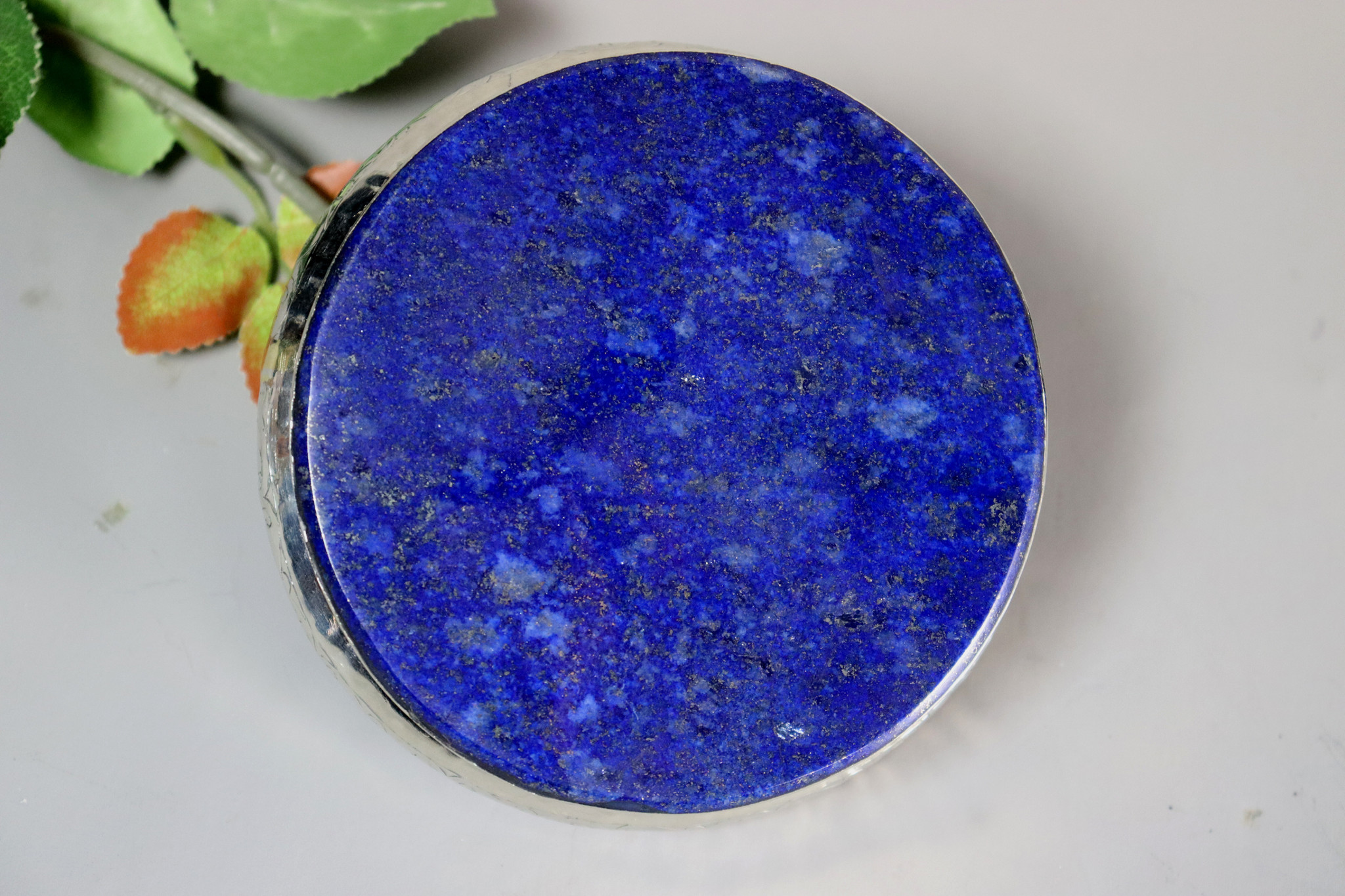 vintage Hand Crafted stunning Afghan Pillbox Box brass Lapis Lazuli decorated from Afghanistan No:IT62