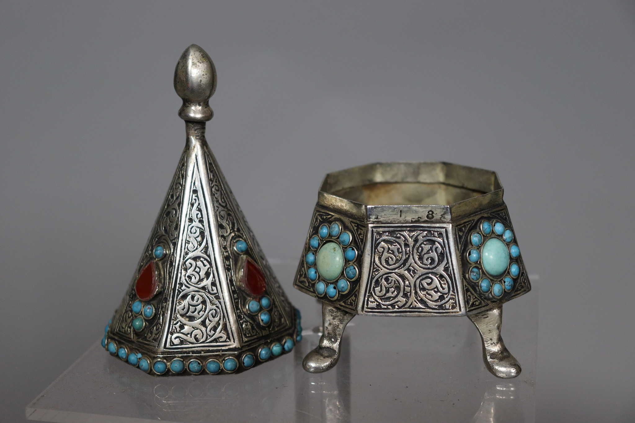 nickel silver box jewelry box casket Lidded Box / Bowl entree dishes Bowl Tureen With Lid  from Afghanistan pyramid 21/B
