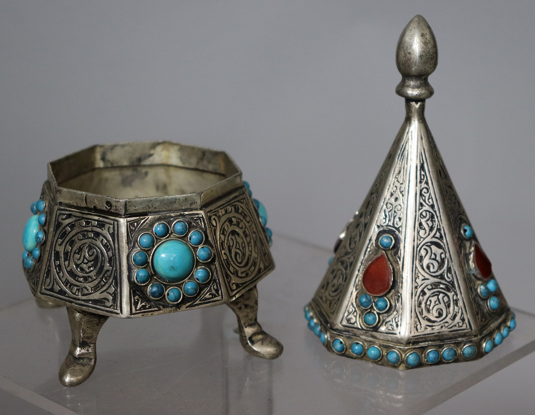 nickel silver box jewelry box casket Lidded Box / Bowl entree dishes Bowl Tureen With Lid  from Afghanistan pyramid 21/A