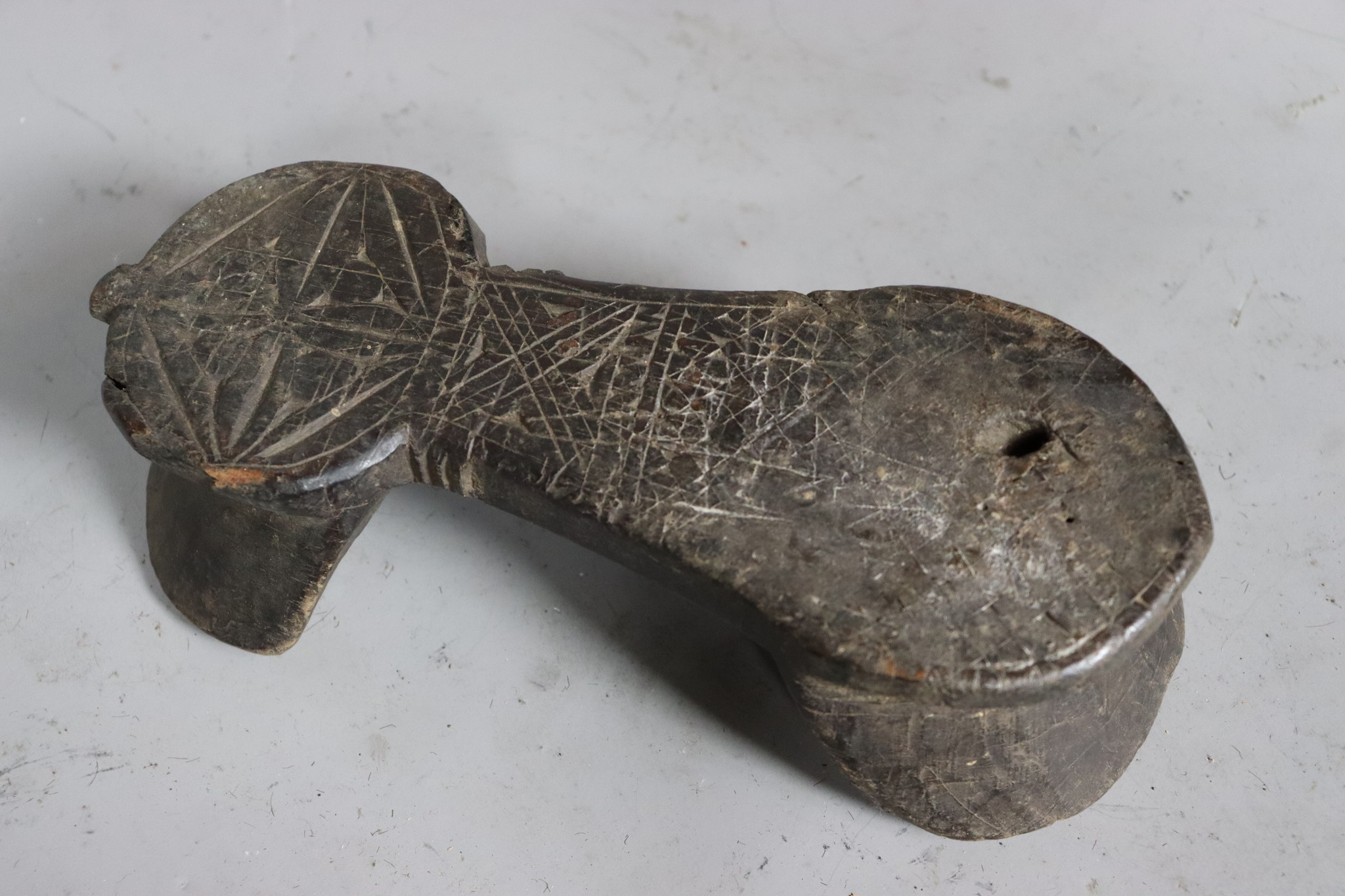 Antik 19. Jh. Pakistan Swat Valley handgefertigte Holz geschnitzte Sandale Nuristan Afghanistan Schuhe Nr.: B
