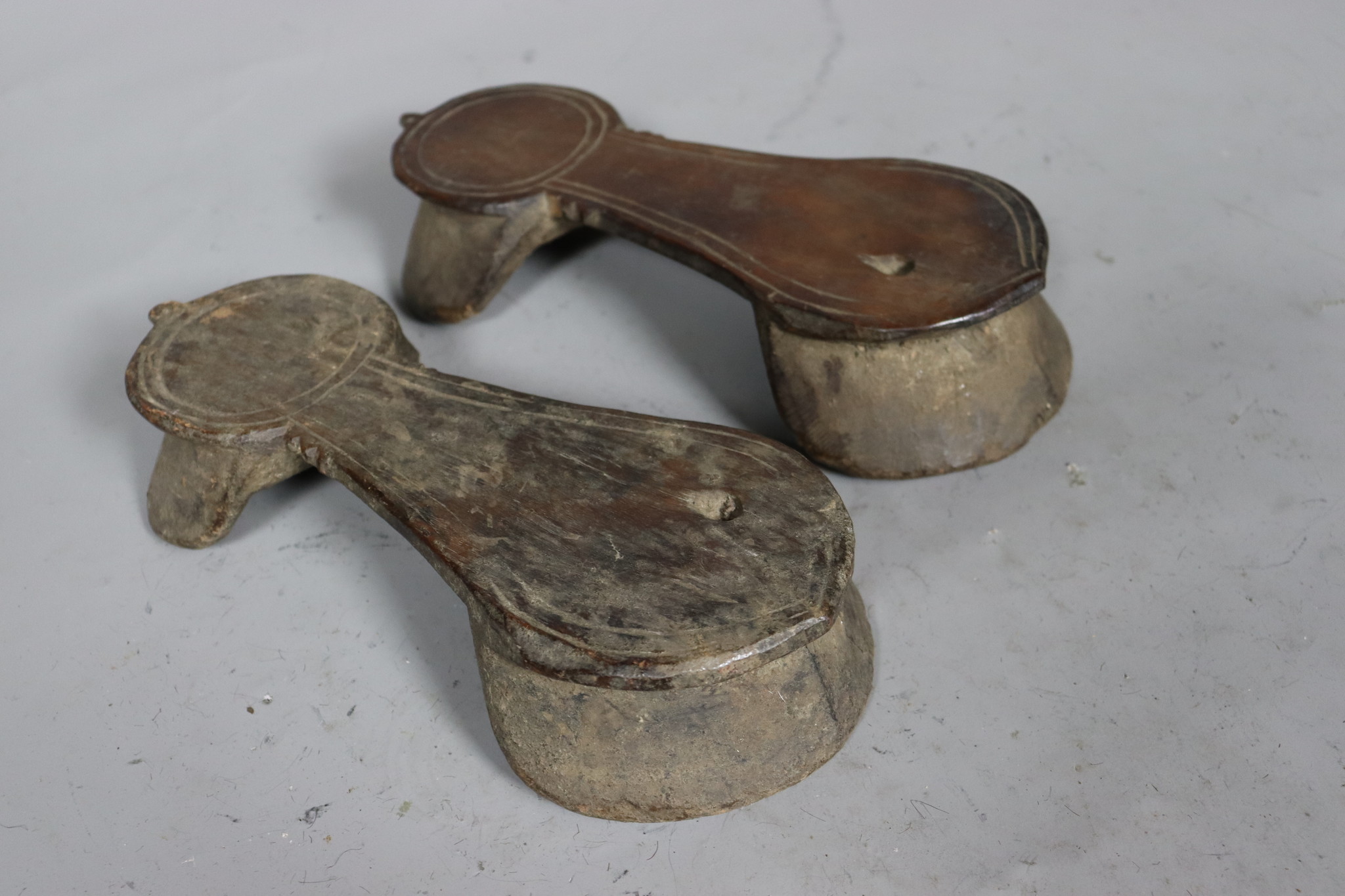 Antik 19. Jh. Pakistan Swat Valley handgefertigte Holz geschnitzte Sandale Nuristan Afghanistan Schuhe Nr.: C
