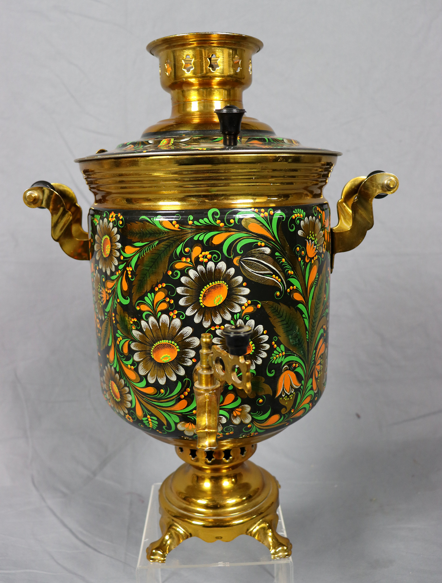 https://cdn.webshopapp.com/shops/127908/files/410097234/antique-imperial-russian-tula-charcoal-brass-samov.jpg