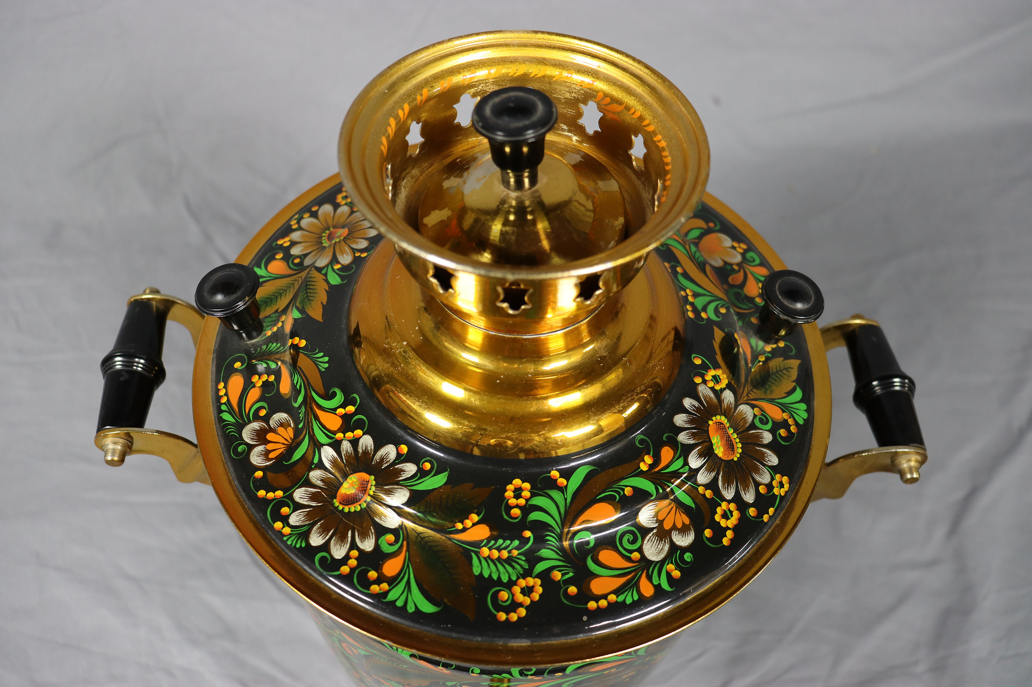 Antique Imperial Russian Tula charcoal Brass Samovar withe medals s 