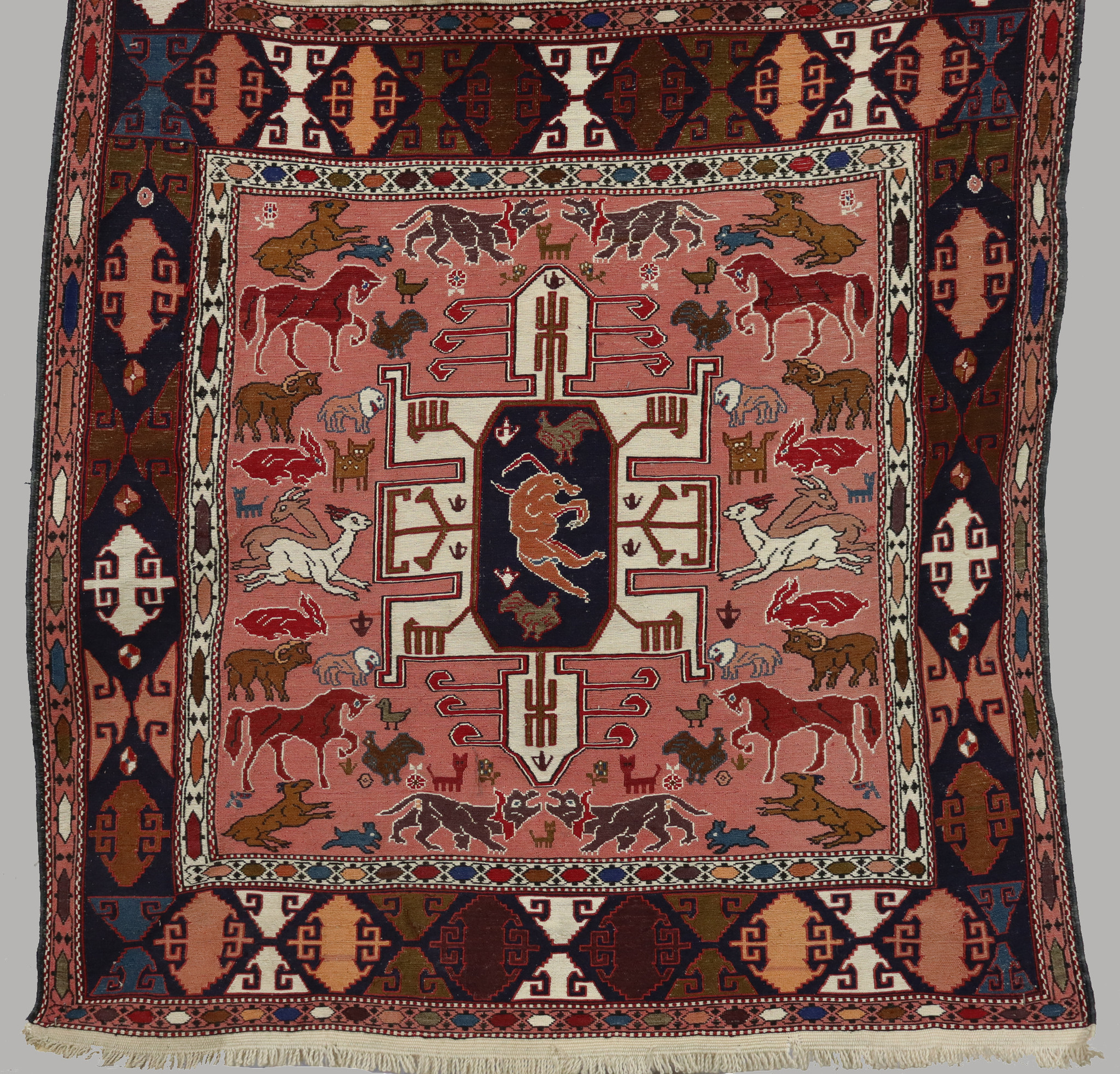 140x105 cm antik orientalische sumakh Kelim Pferdedecke , Wolle, gesticktes Dekor mit tier motiven