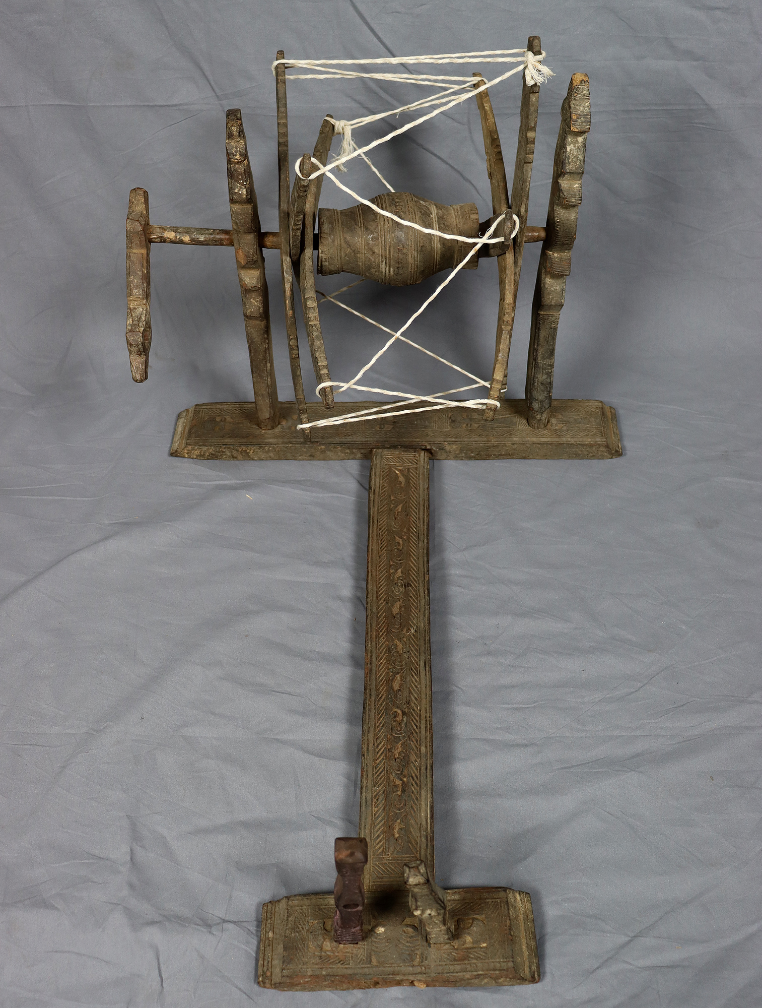 Antikes Traditionell einfaches Spinnrad aus Nuristan  Charkha Nr. 22/ A