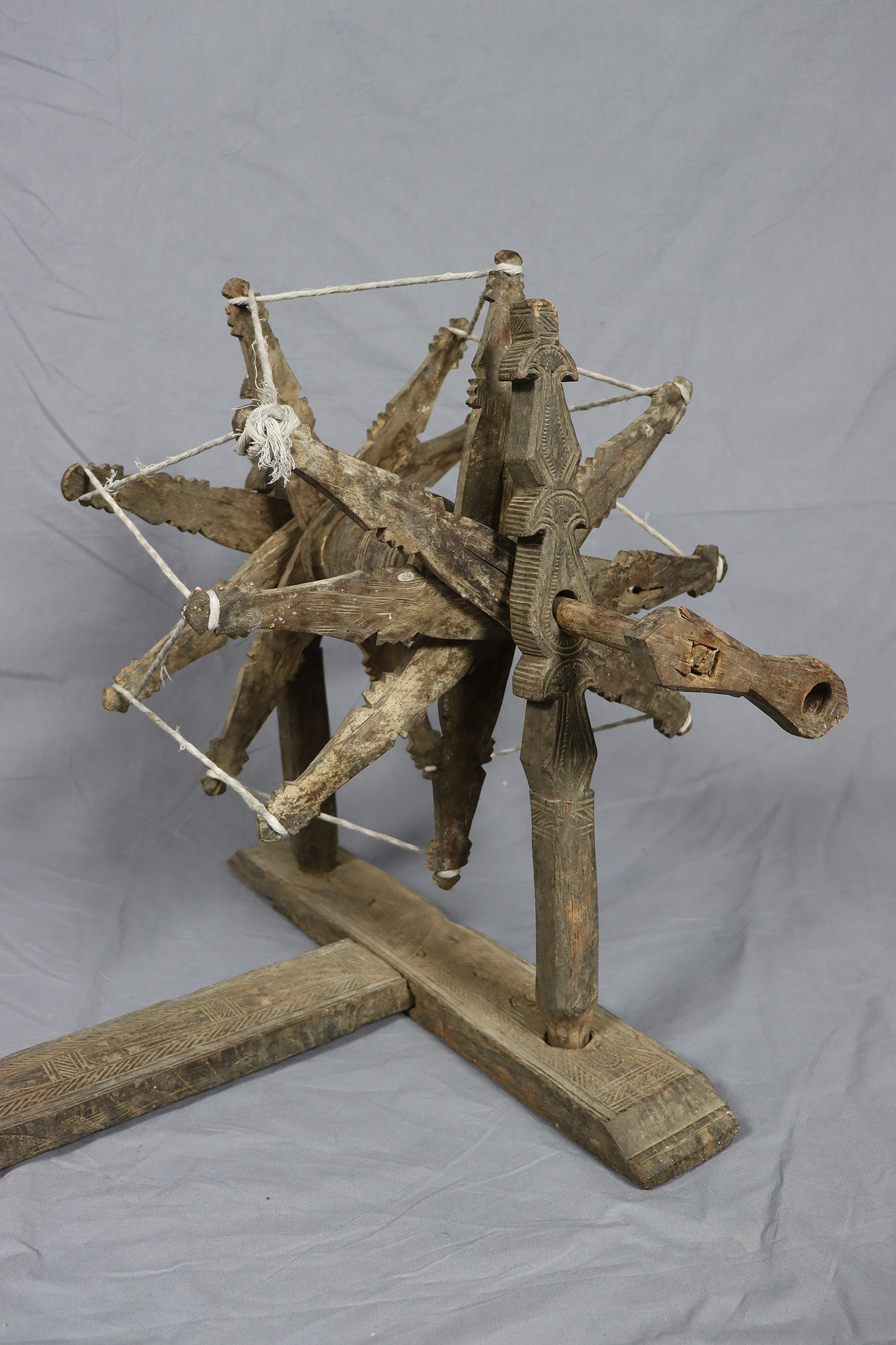 Antique Traditional basic Spinning Wheel from Nuristan Charkha No:22/ B