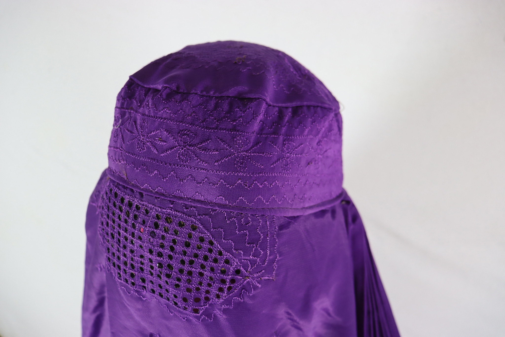 Burka hell-Violet