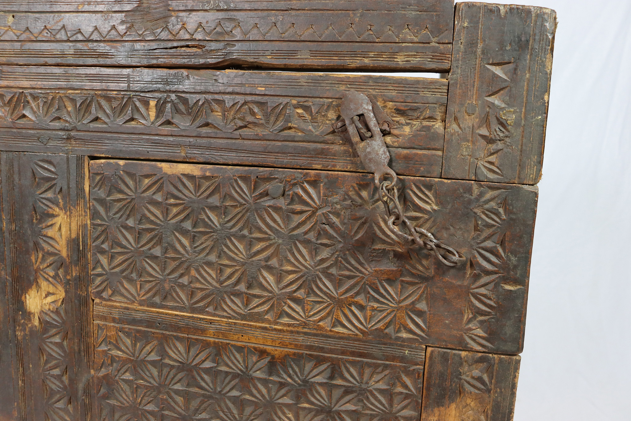 antique 19th century  wooden yurt treasure Dowry Chest from Afghanistan turkmenistan No:22/2