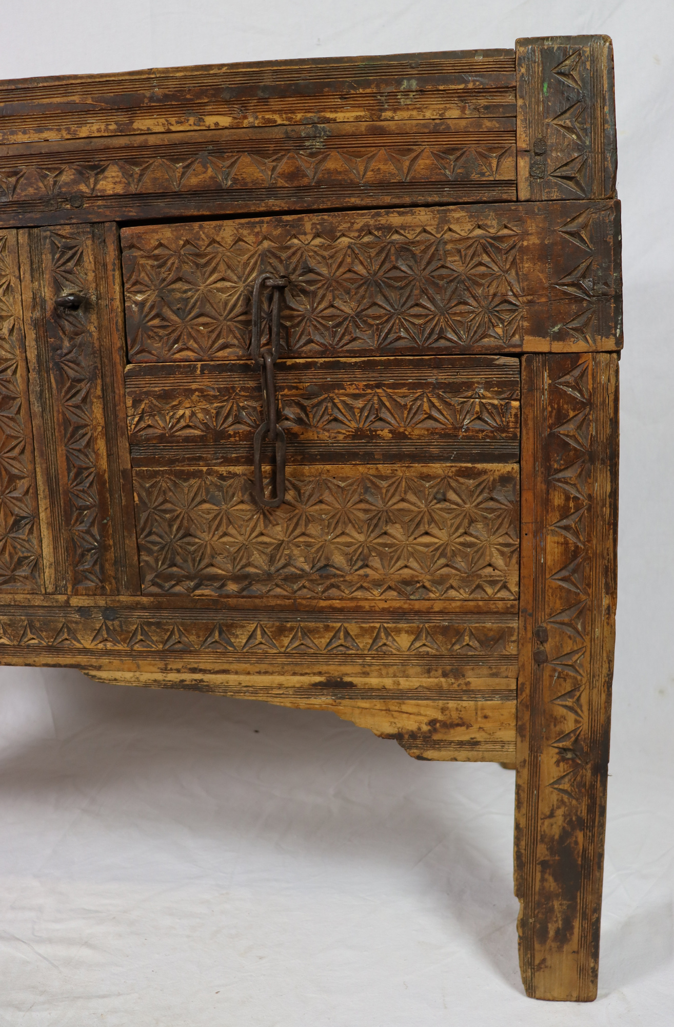 antique 19th century orient vintage Turkmen cedar wood treasure Dowry Chest from Afghanistan No:22/  5