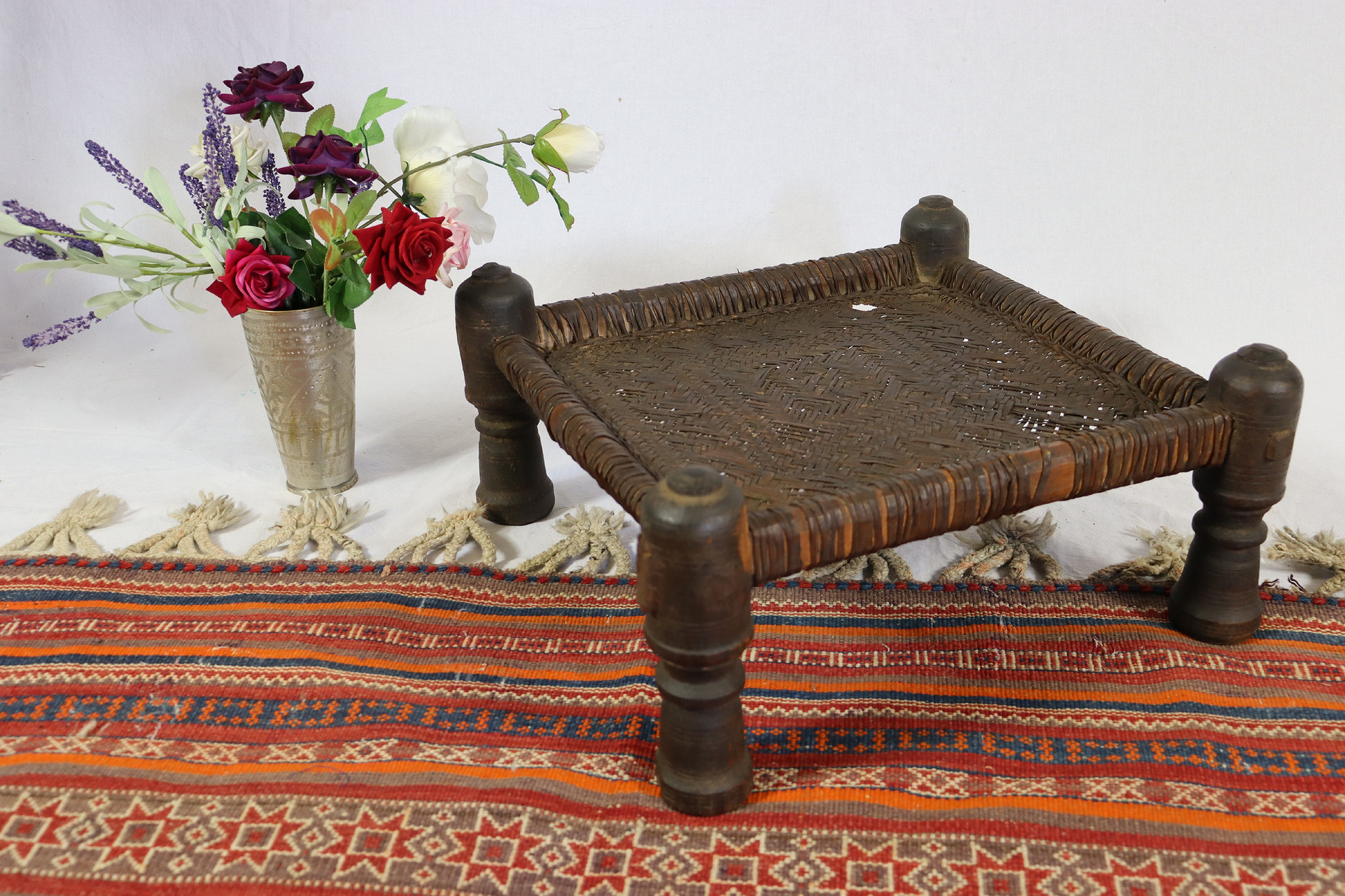 46x46 cm Antike Hocker Nuristan  Nr:NUR21- J