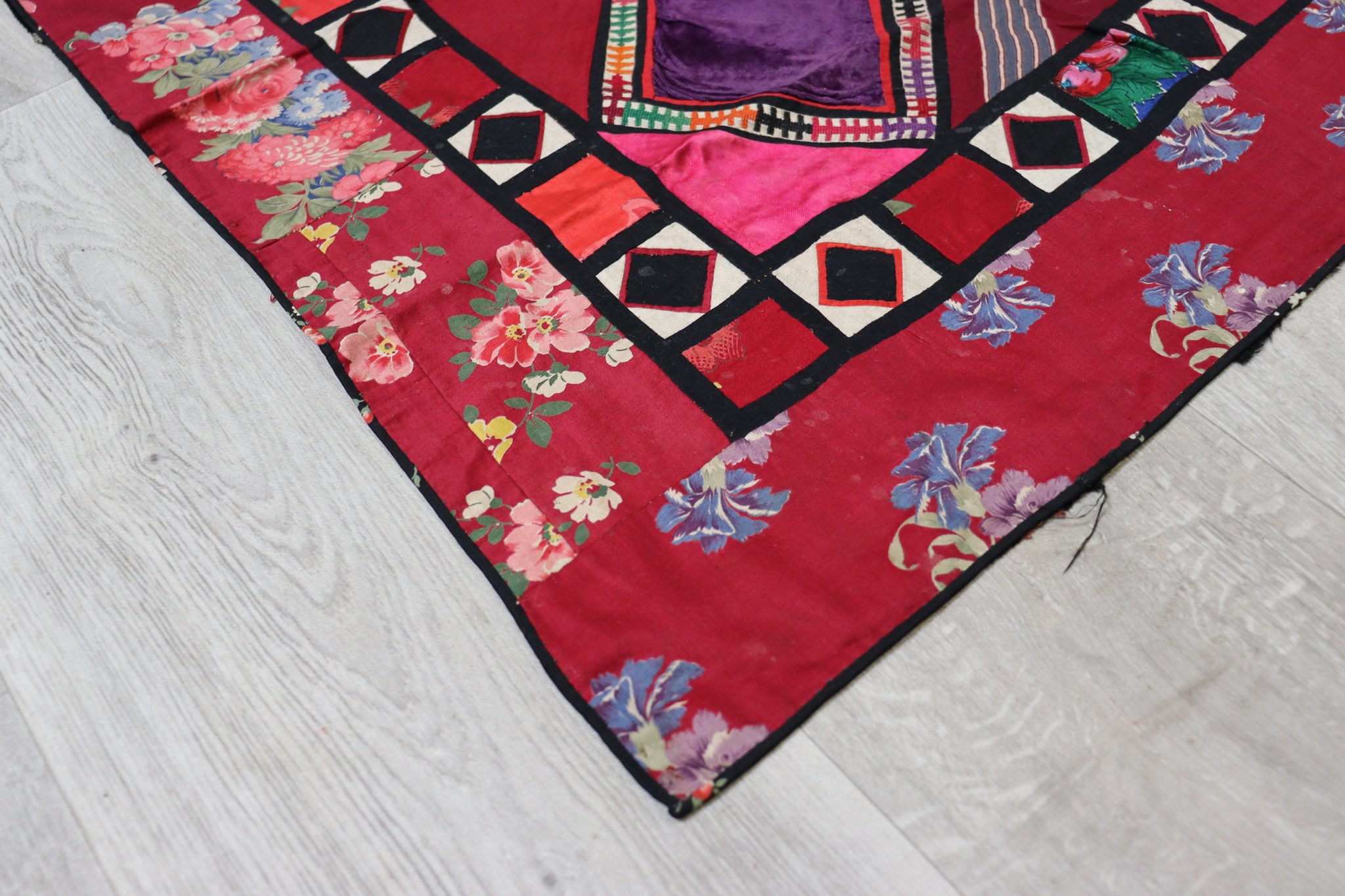 85x82 cm Antique Uzbek tribal silk Hand Sewn Embroidered Lakai Patchwork No:UZ3