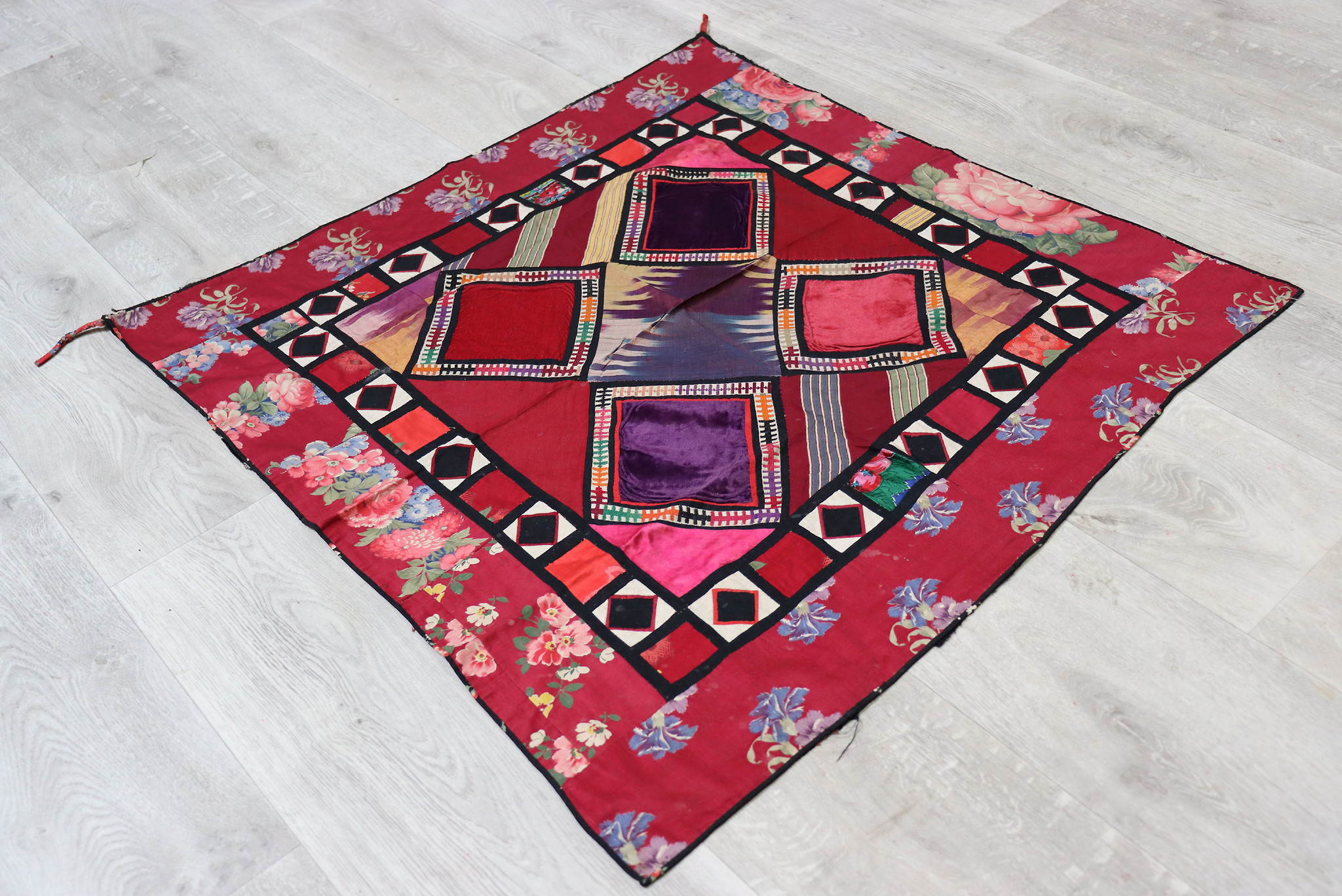 85x82 cm Antik Reich bestickte Lakai Stickerei Patchwork Wandbehang   Nr: UZ3