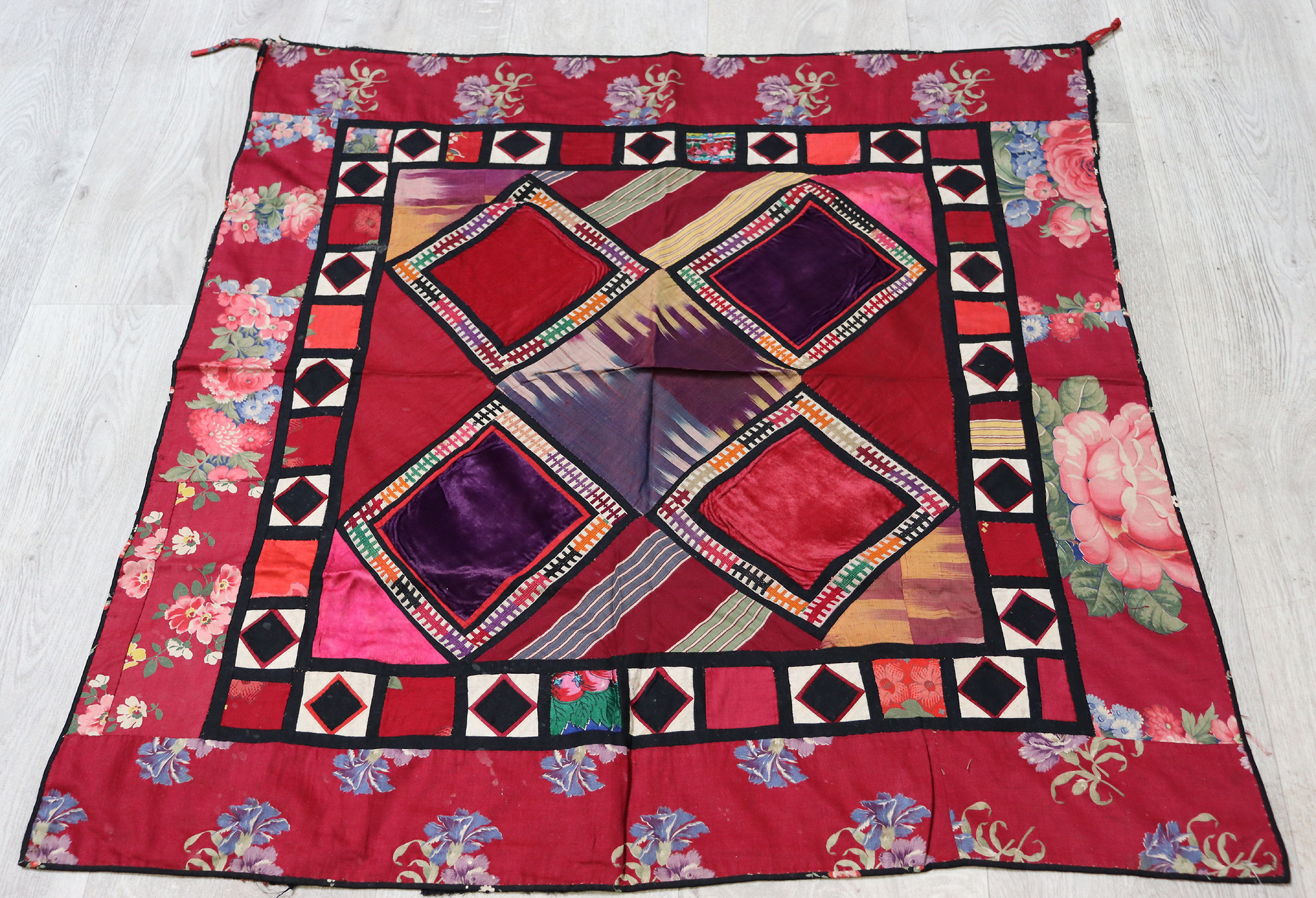 85x82 cm Antique Uzbek tribal silk Hand Sewn Embroidered Lakai Patchwork No:UZ3