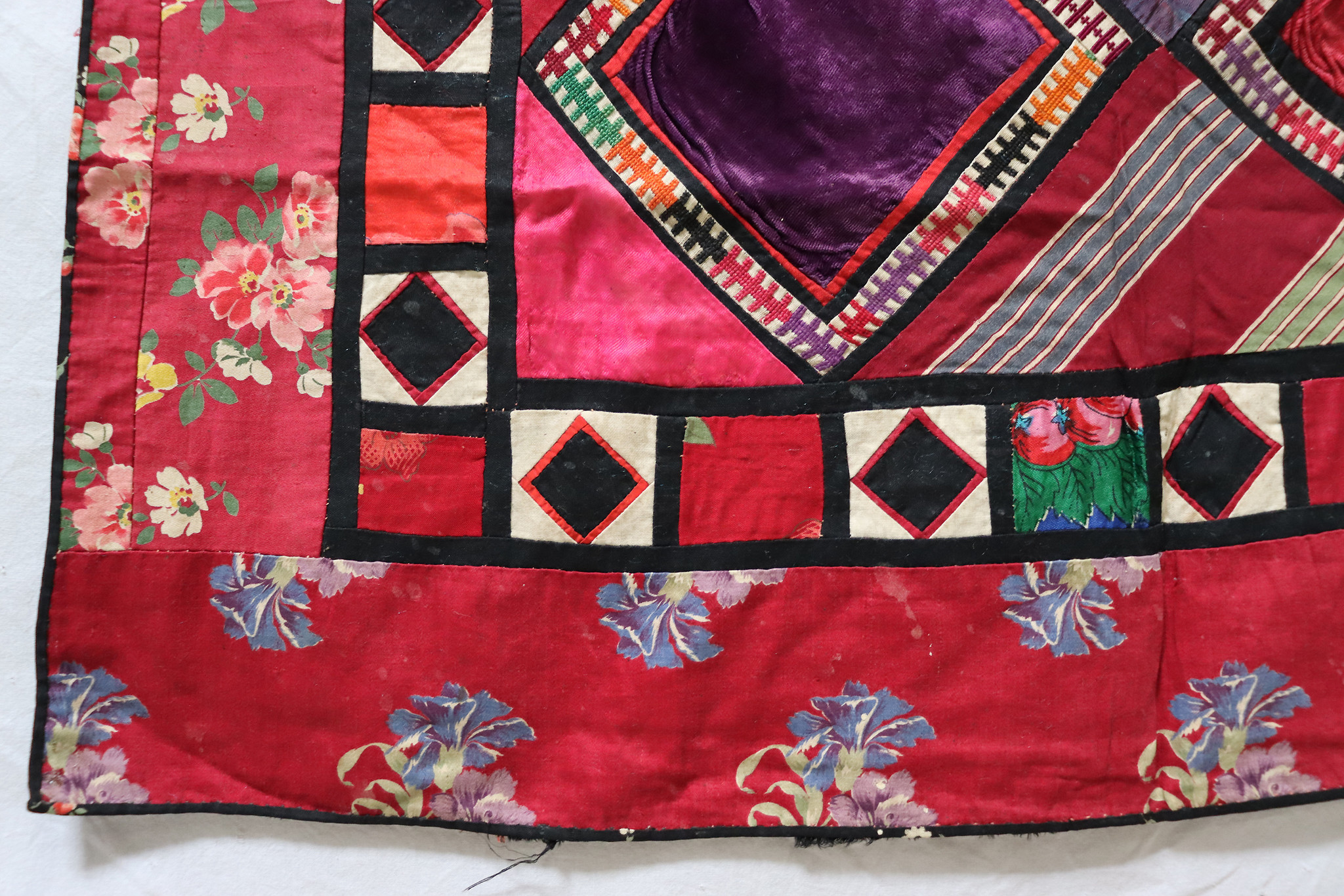 85x82 cm Antique Uzbek tribal silk Hand Sewn Embroidered Lakai Patchwork No:UZ3
