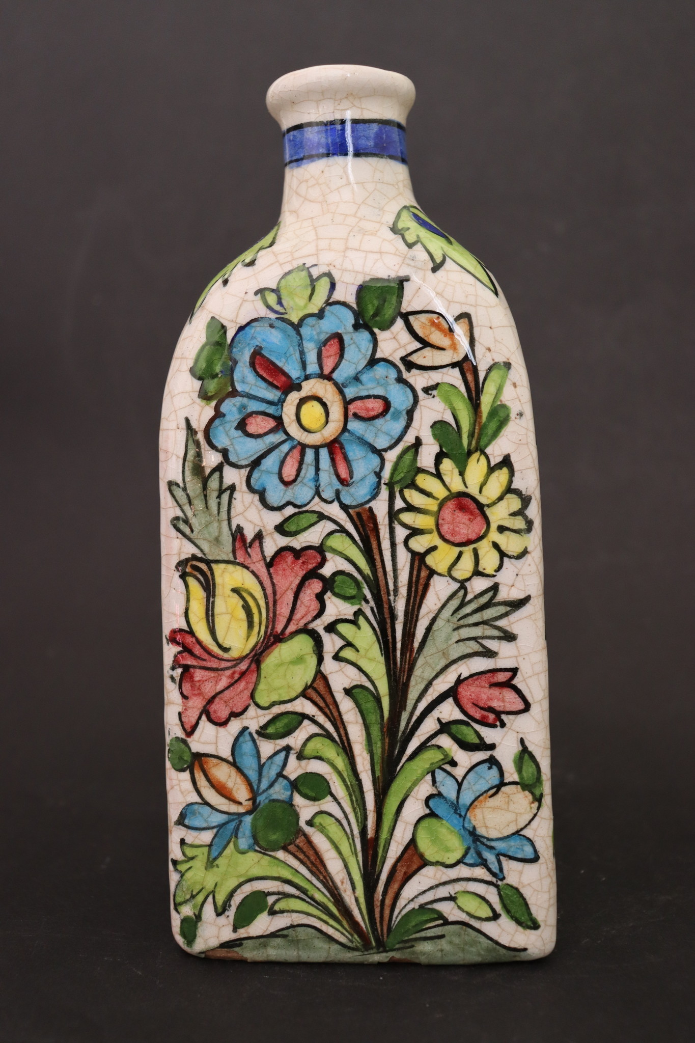 islamische Handbemalt und glasiert dreieckiger, geblümter Keramik flasche Nr: 10