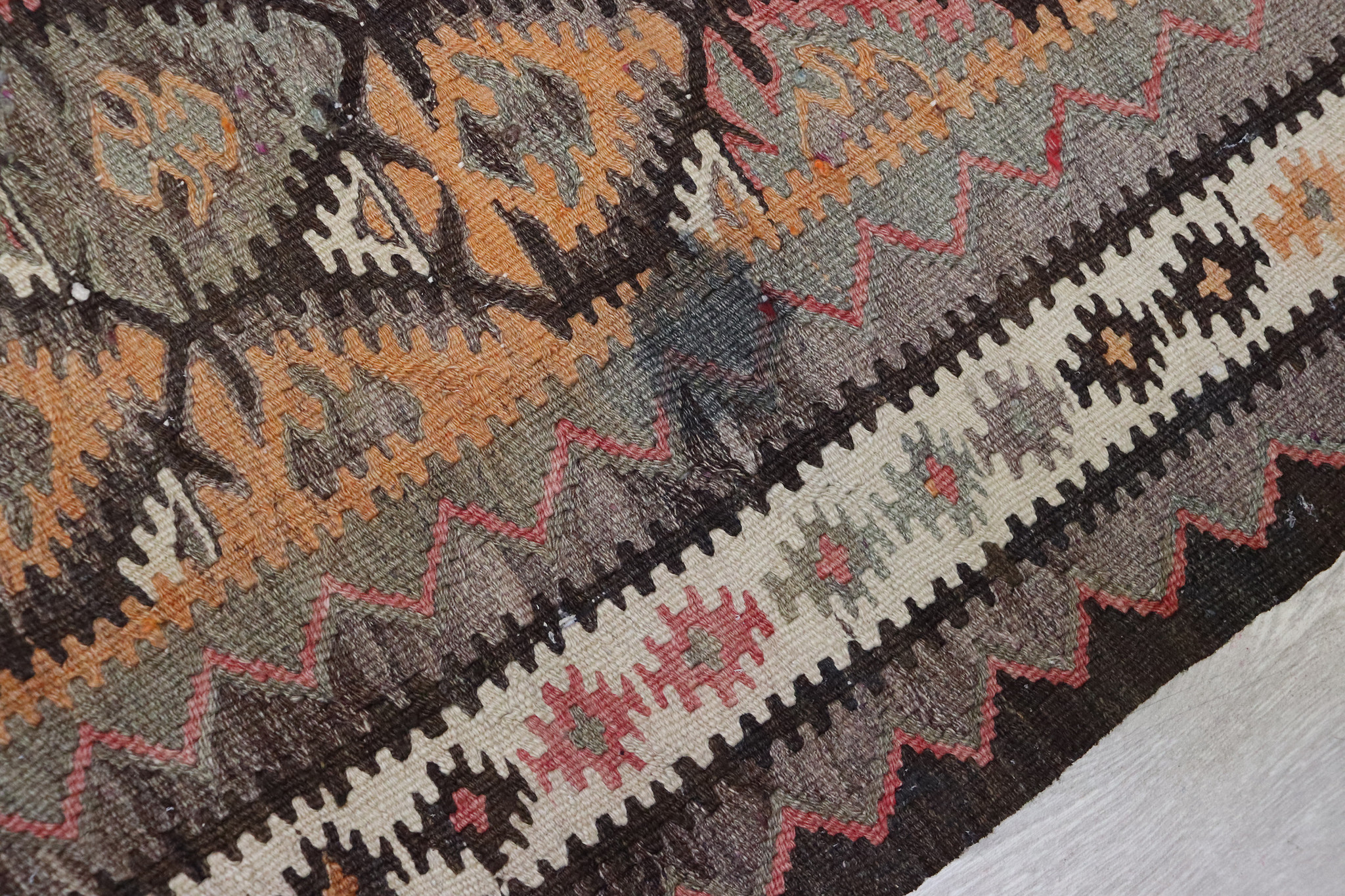 365x105 cm Antik handgewebte Nomaden Sarand kelim  No: - 5