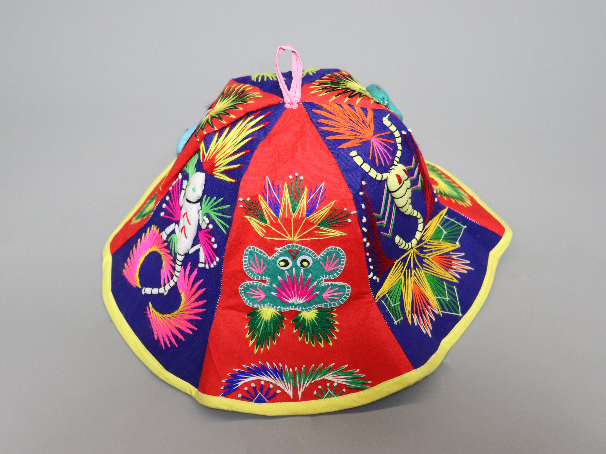 chinesischer Miao-Hut aus Seide, bestickt, Baby-Mütze No:22/28