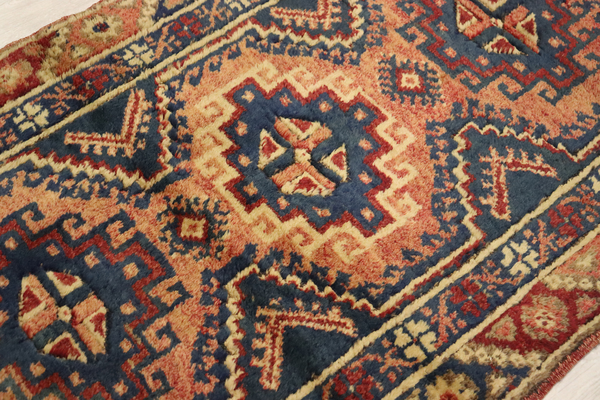 142x75 cm  Vintage handgeknüpfte Türkische Kars Orientteppich Nr: TRK-73