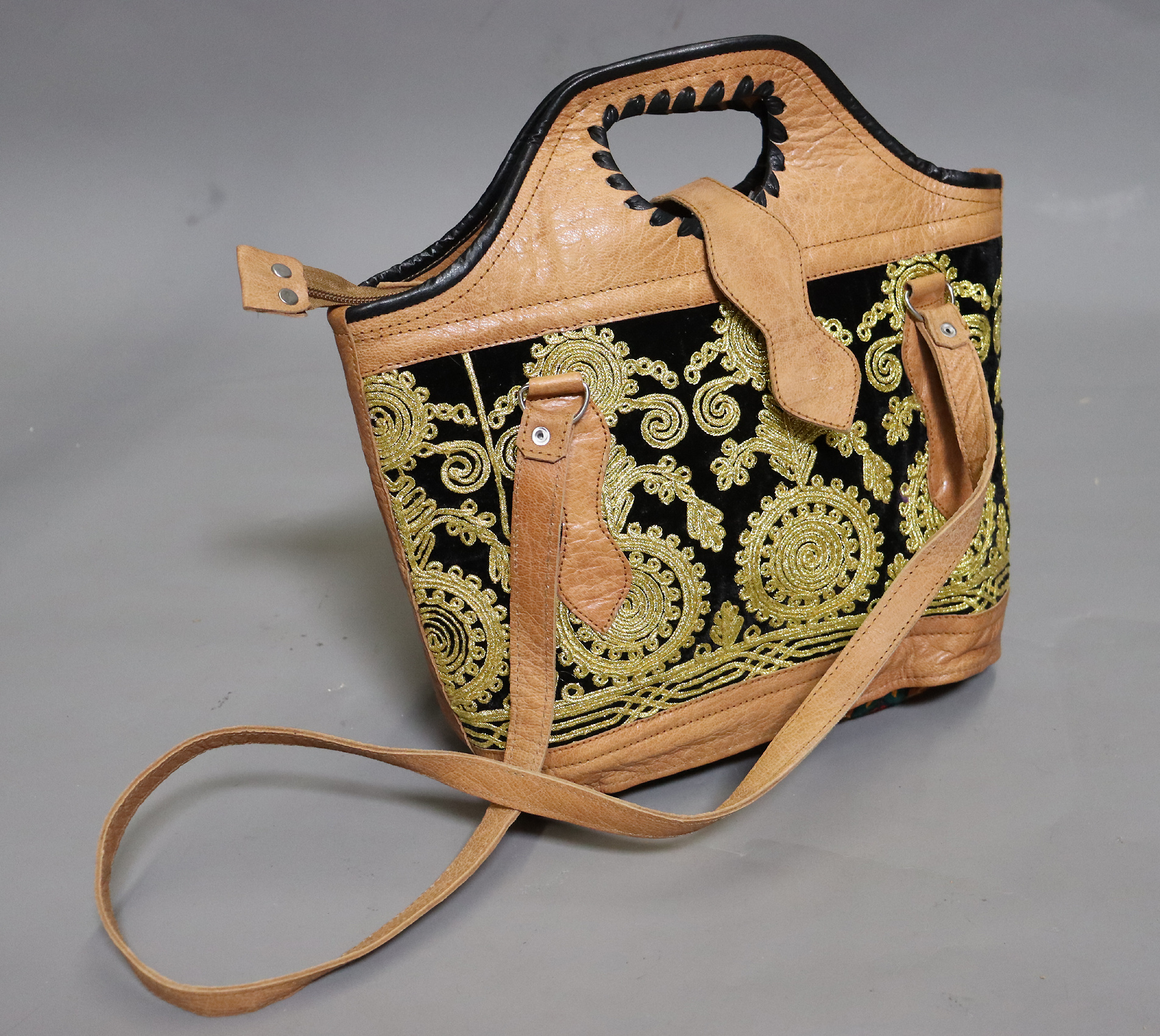 seltener Handgefertigte Leder und Suzani Frauen schultertasche Tasche damen umhängetasche handtasche shopper aus Kabul Afghanistan Nr:23-5