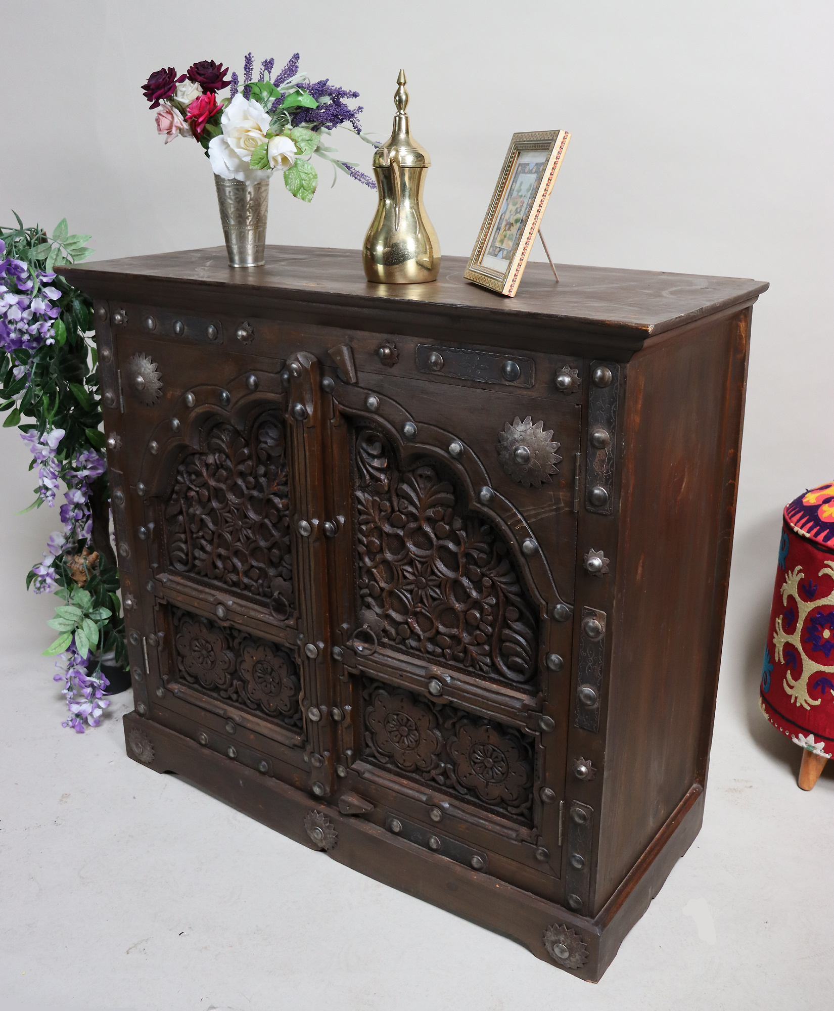 antique-look Hand Carved orient vintage wooden Cabinet dresser hall cabinet sideboard half cabinet from Afghanistan Nuristan 23/D