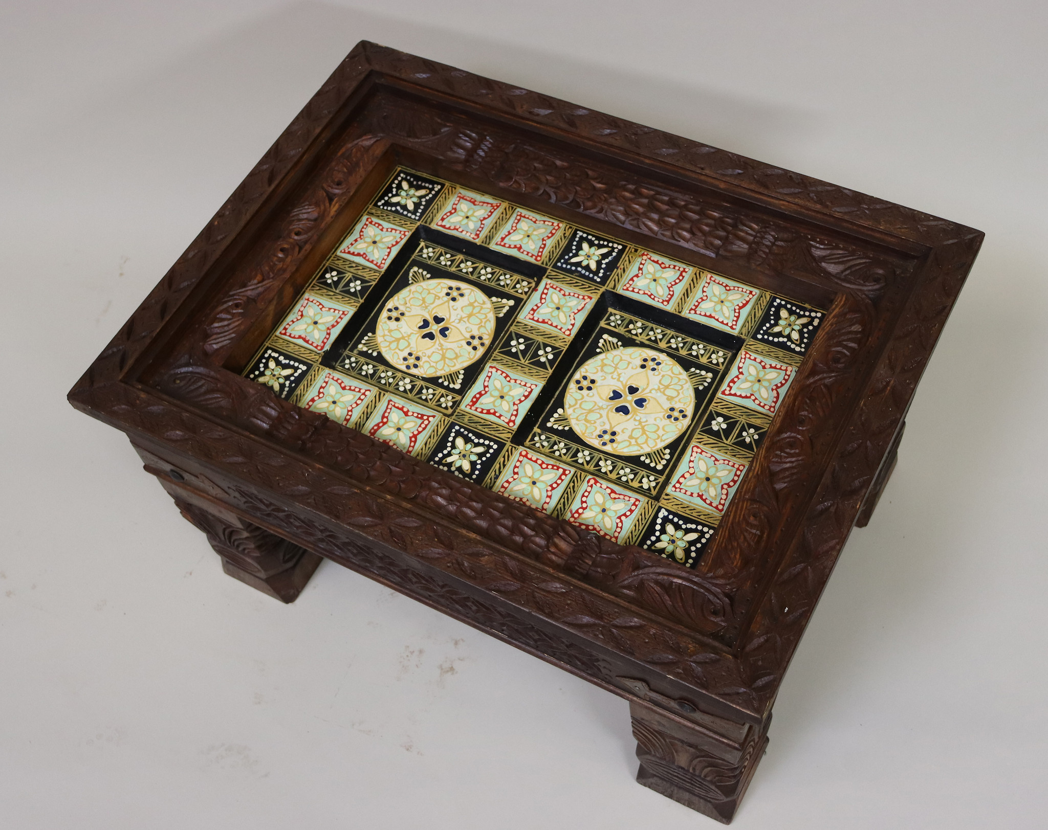 80x60 cm cm antique-look orient colonial solid wood hand-carved  table  Coffee Table   from Afghanistan nuristan 23-3