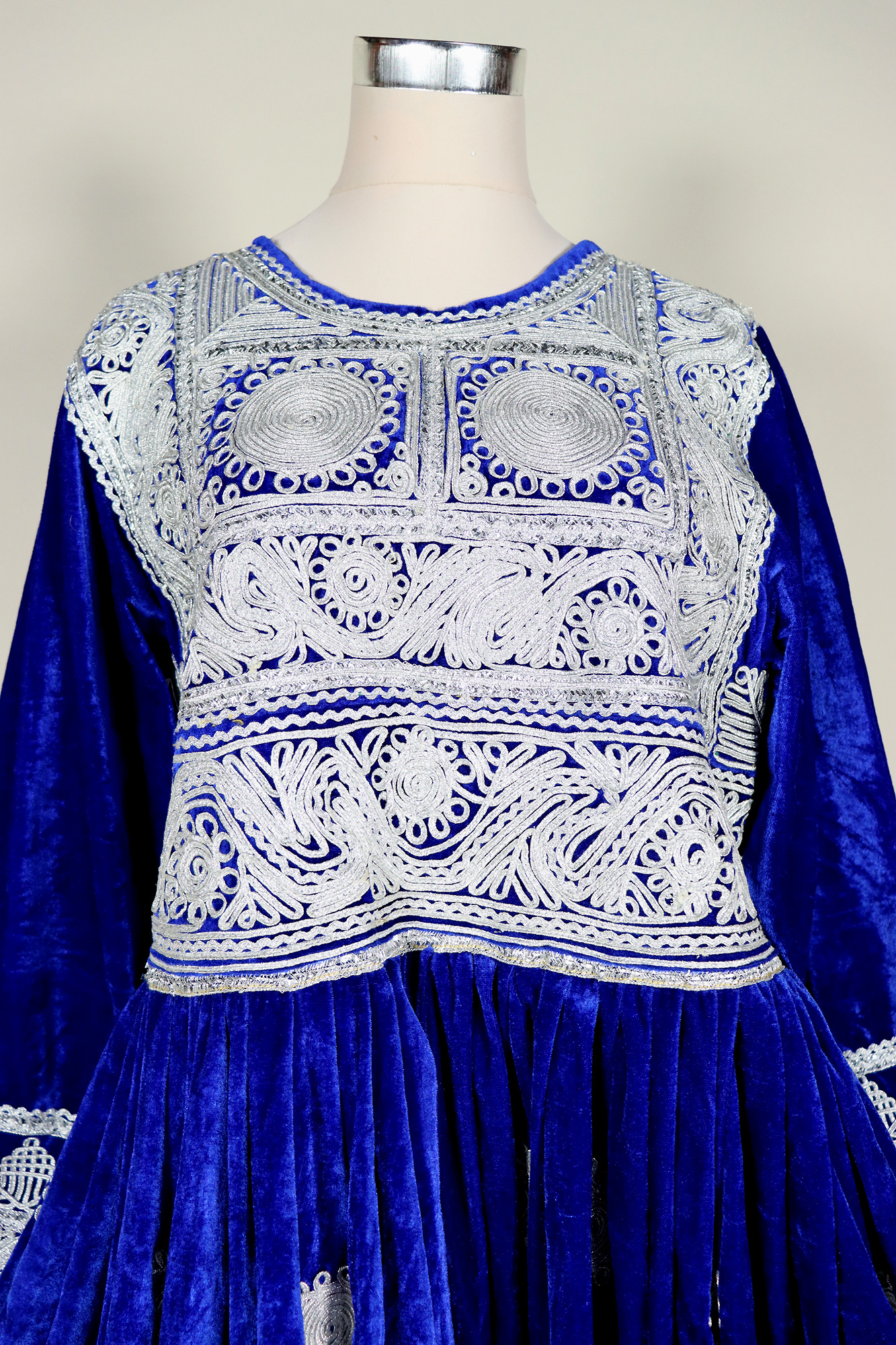 Antique Afghan embroidered nomadic Kuchi Ethnic  dress No: 23WL/6