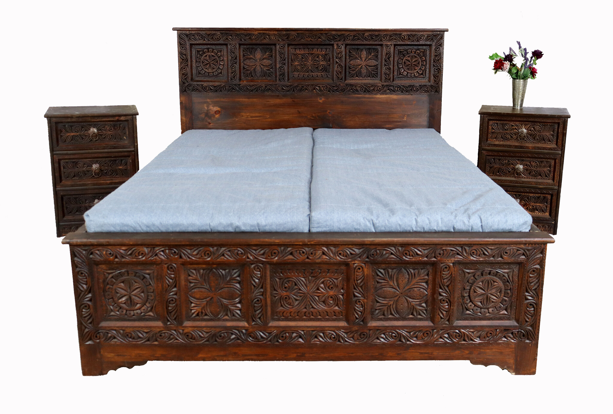 bedroom set orient hand-carved solid wood bed double bed with 4 drawers and 2 bedside table  Nuristan  Afghanistan 23 home